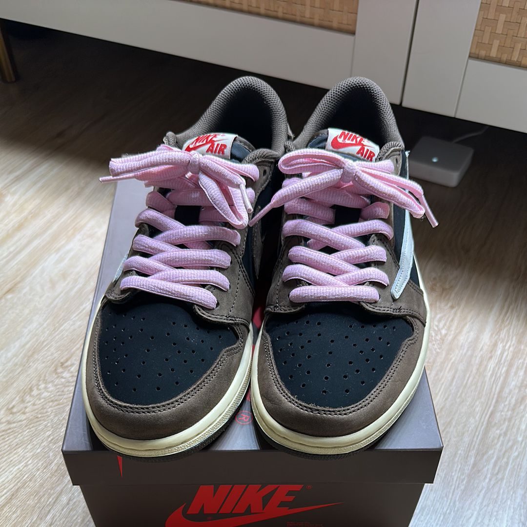 Travis Scott × Nike Air Jordan 1 Low OG SP-T "Black/Dark Mocha"