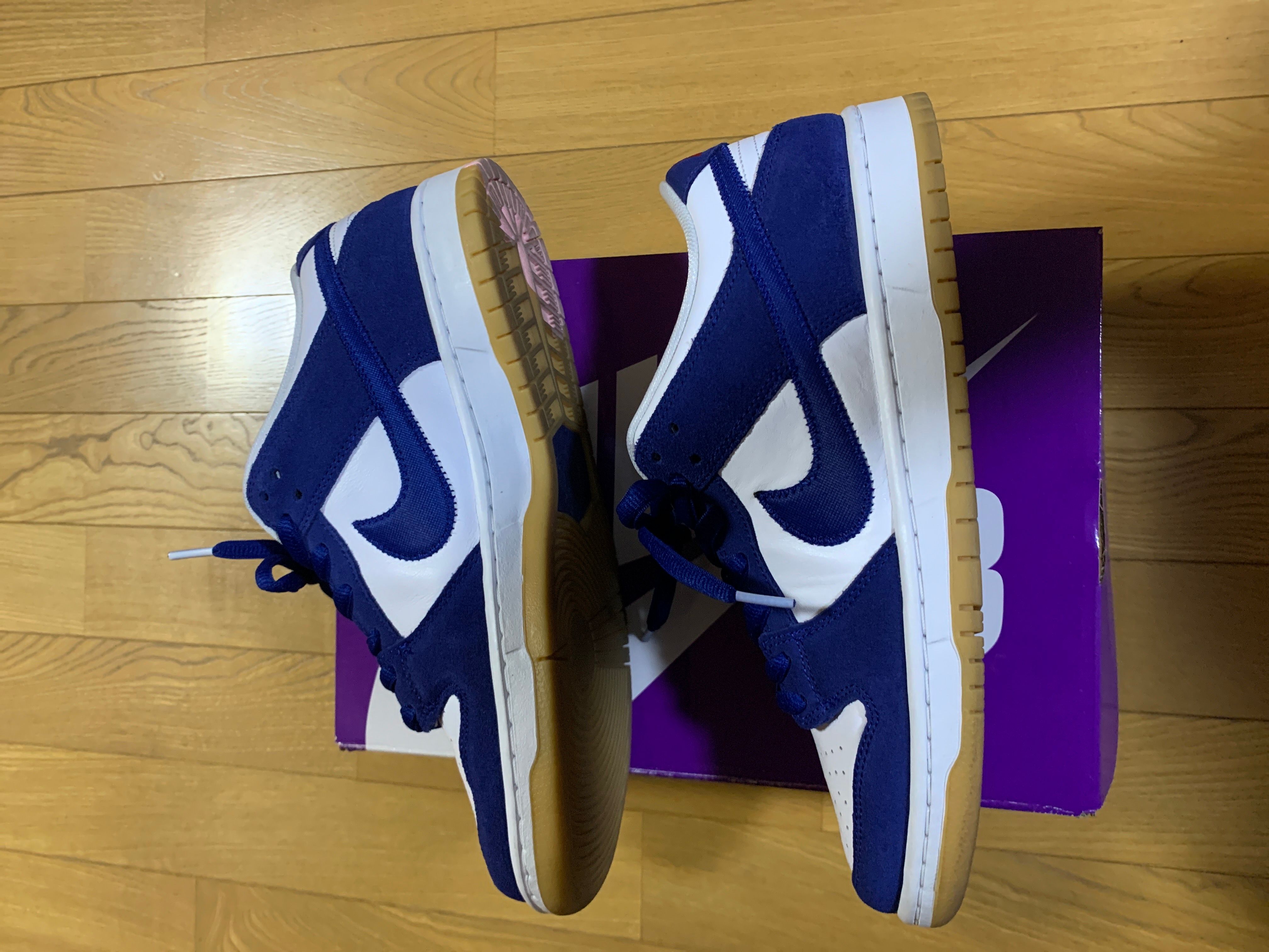 Nike SB Dunk Low "Los Angeles Dodgers/Deep Royal Blue"