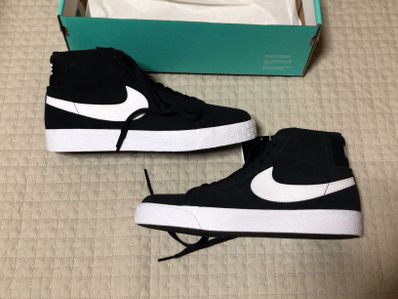 Nike SB Zoom Blazer Mid "Black/White"
