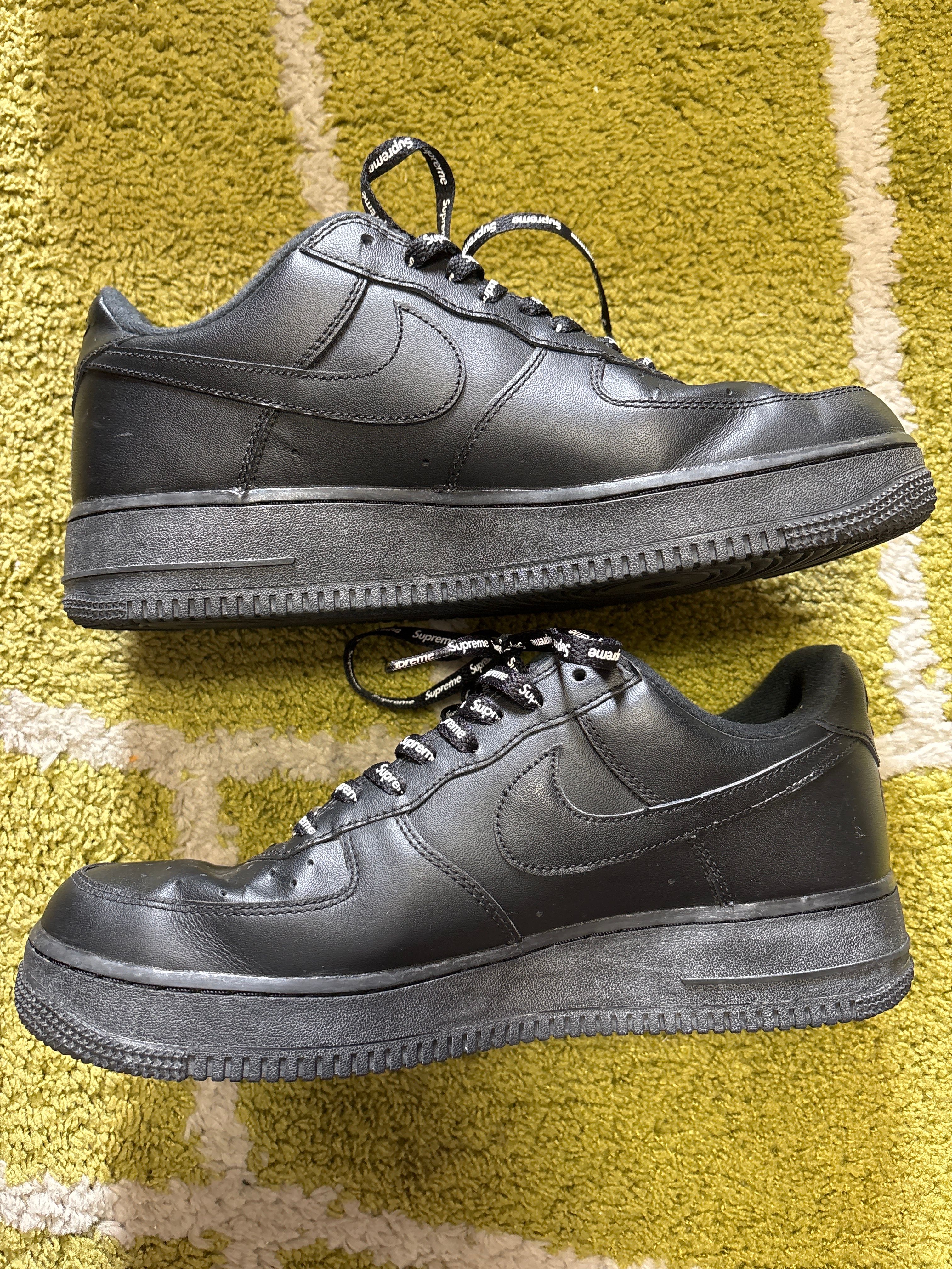 Supreme × Nike Air Force 1 Low "Black"