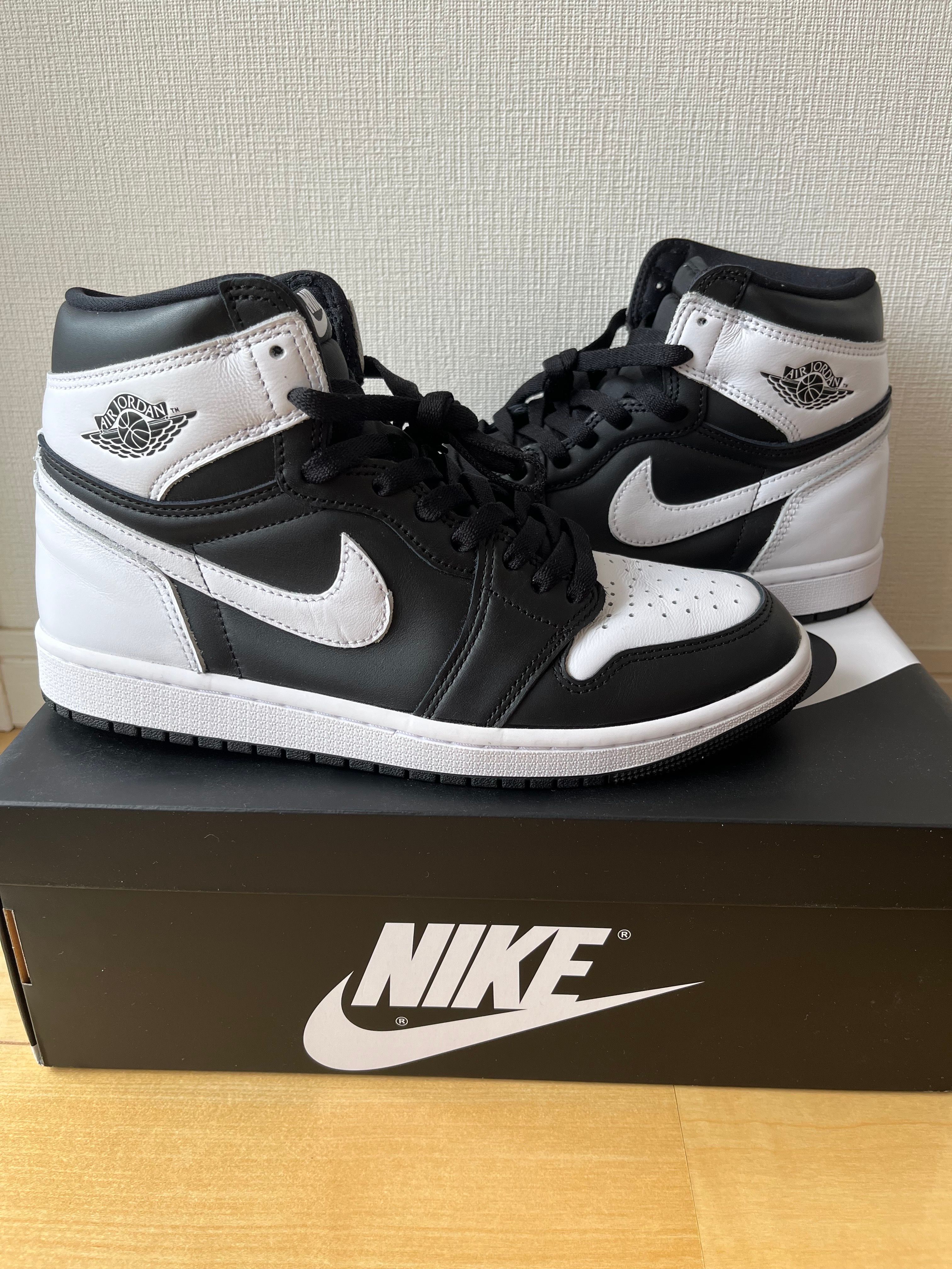 Nike Air Jordan 1 Retro High OG "Black/White"