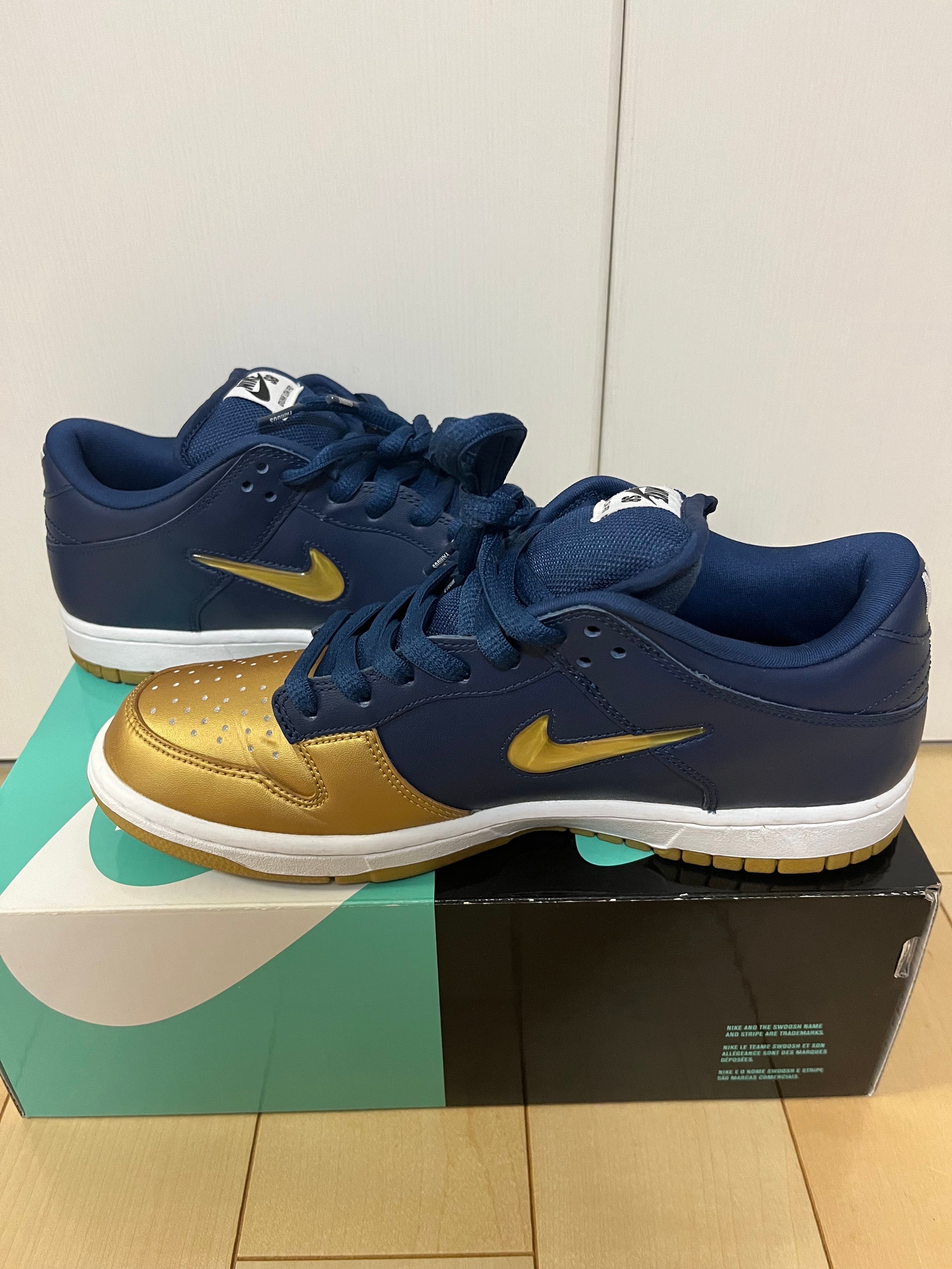 Supreme × Nike SB Dunk Low OG QS "Metallic Gold/Navy"