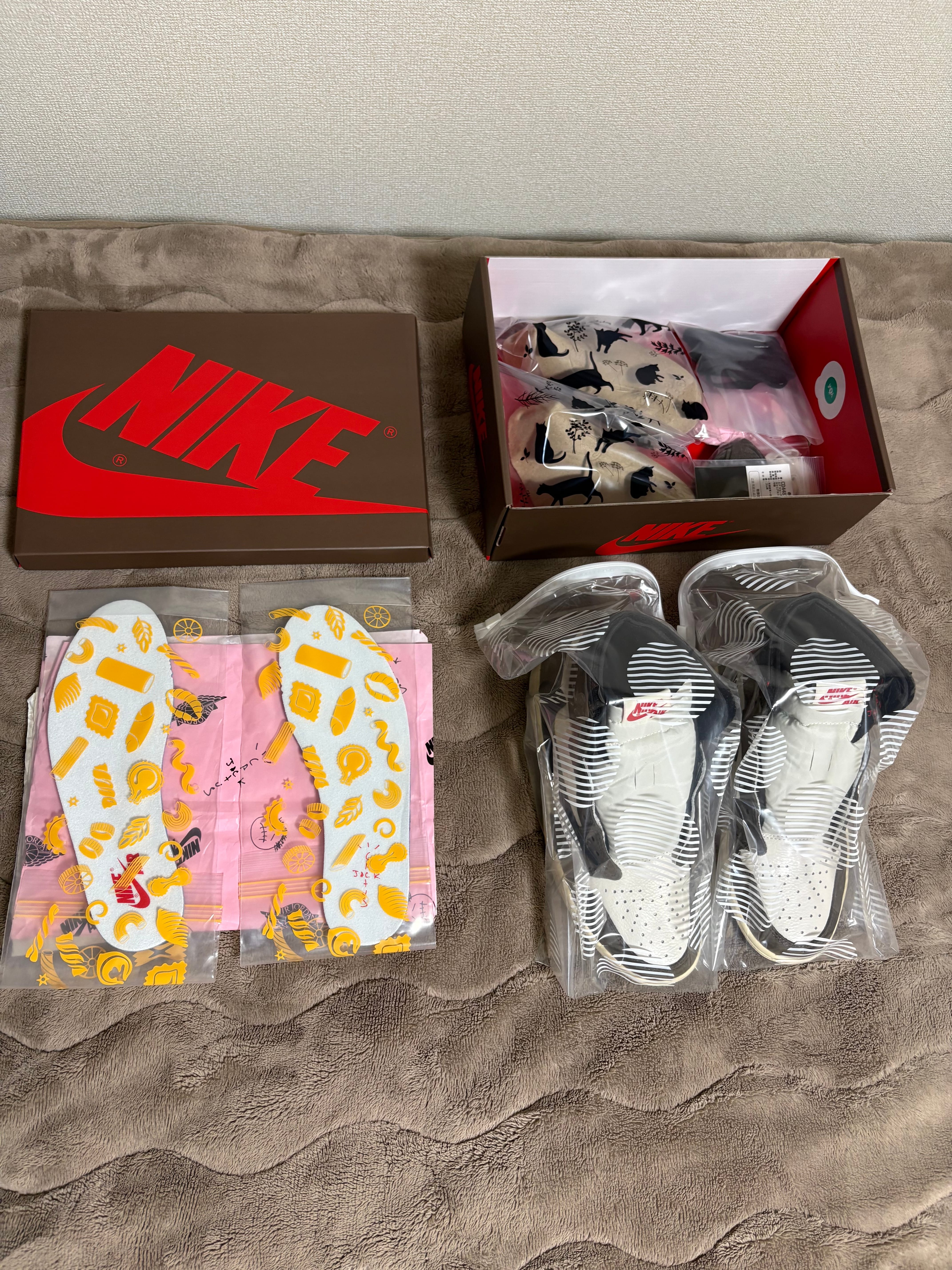 Travis Scott × Nike Air Jordan 1 Retro High OG TS SP "Sail/Dark Mocha"