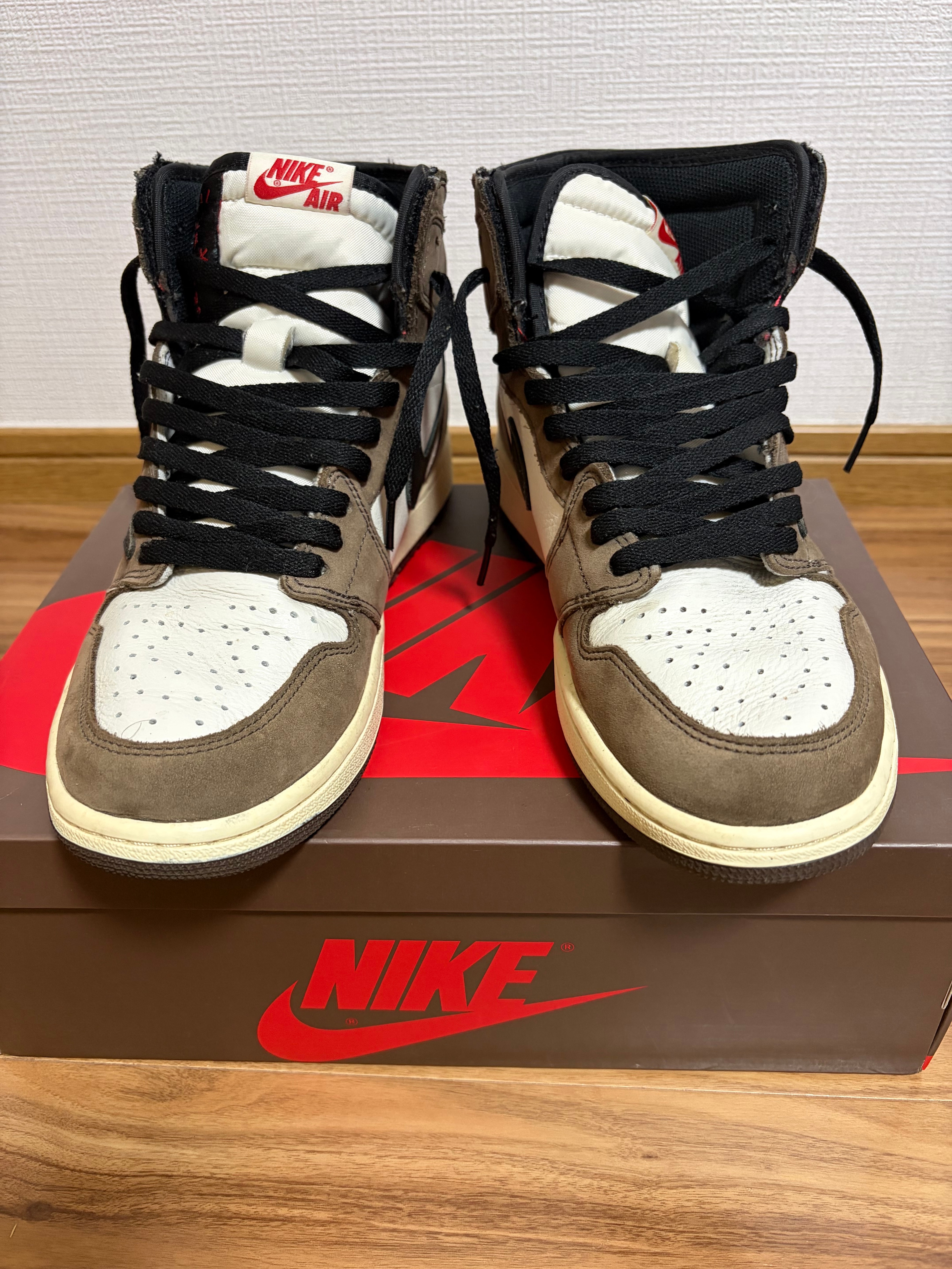 Travis Scott × Nike Air Jordan 1 Retro High OG TS SP "Sail/Dark Mocha"