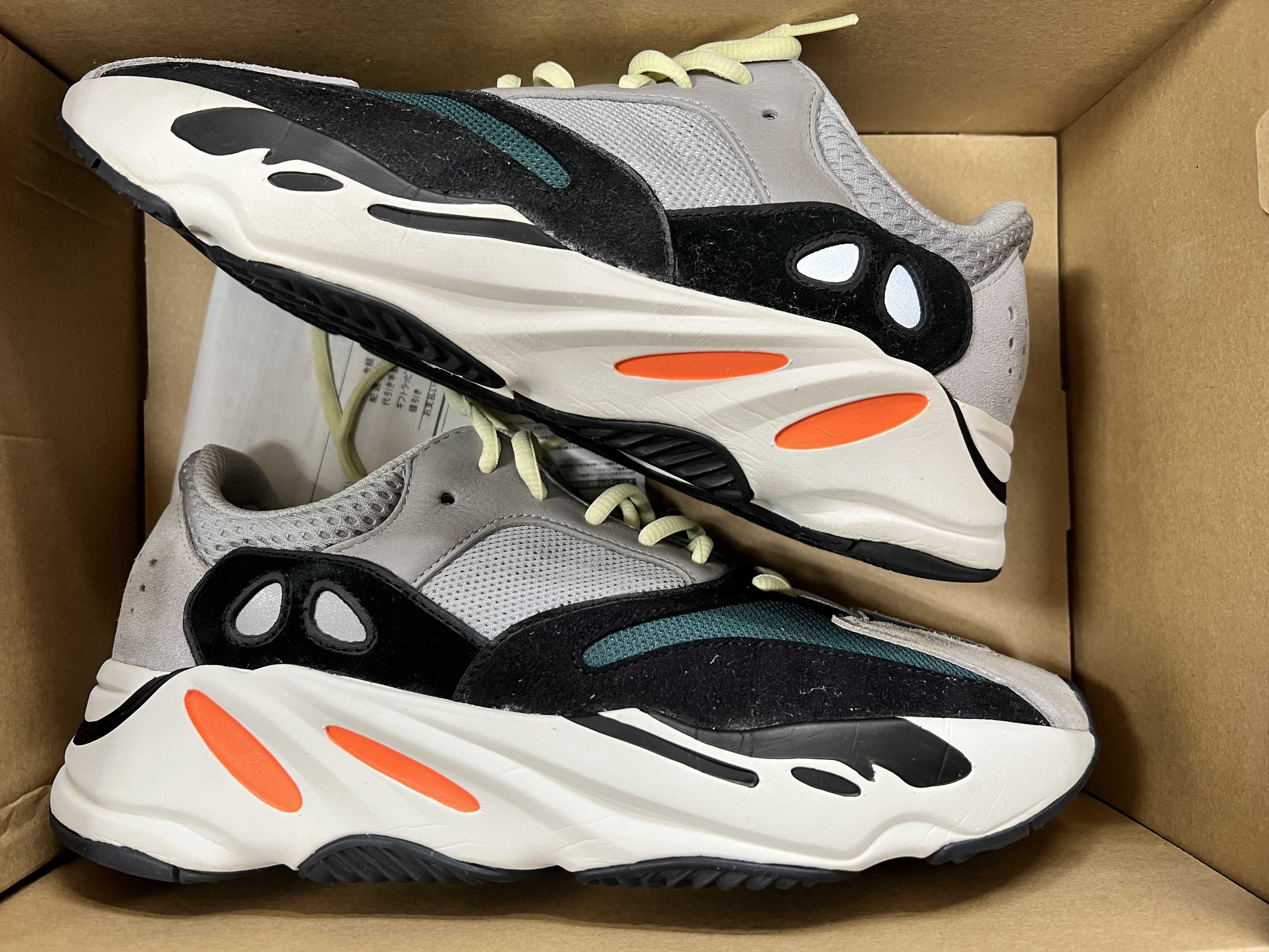 adidas YEEZY Boost 700 "Wave Runner"