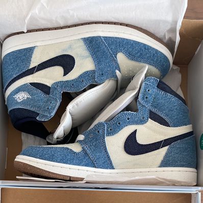 Nike Air Jordan 1 Retro High OG "Denim"