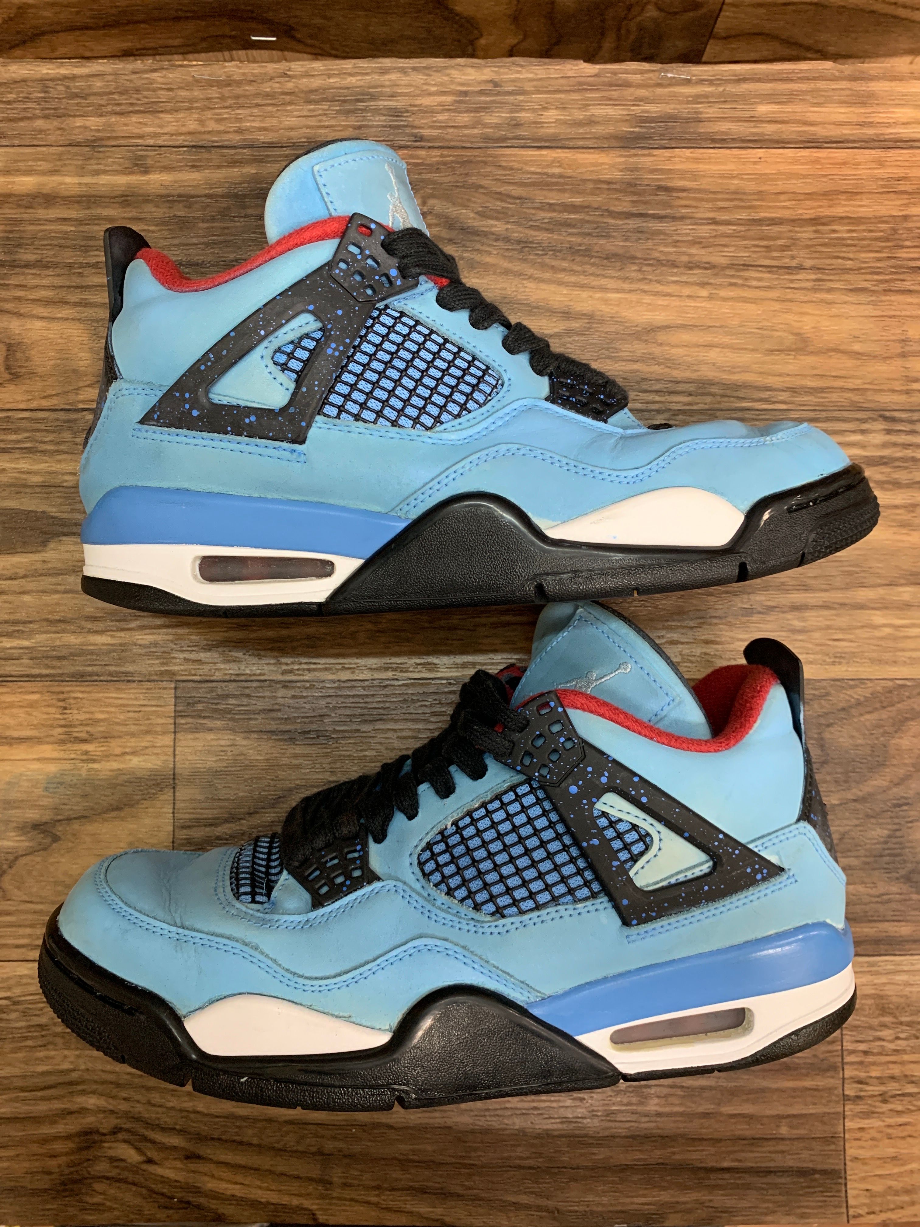 Travis Scott × Nike Air Jordan 4 Retro Cactus Jack "University Blue"