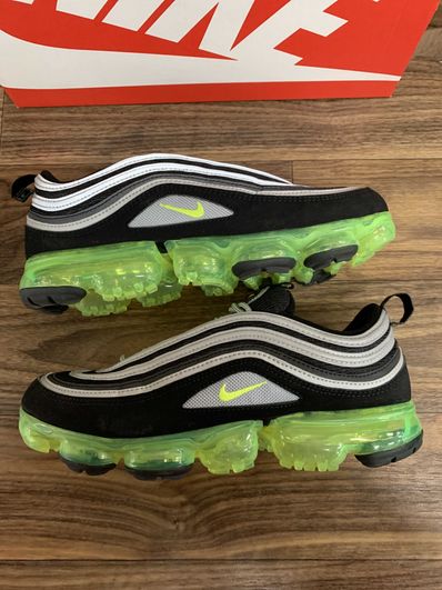 Nike Air Vapormax '97 "Black/Volt-Metallic Silver"