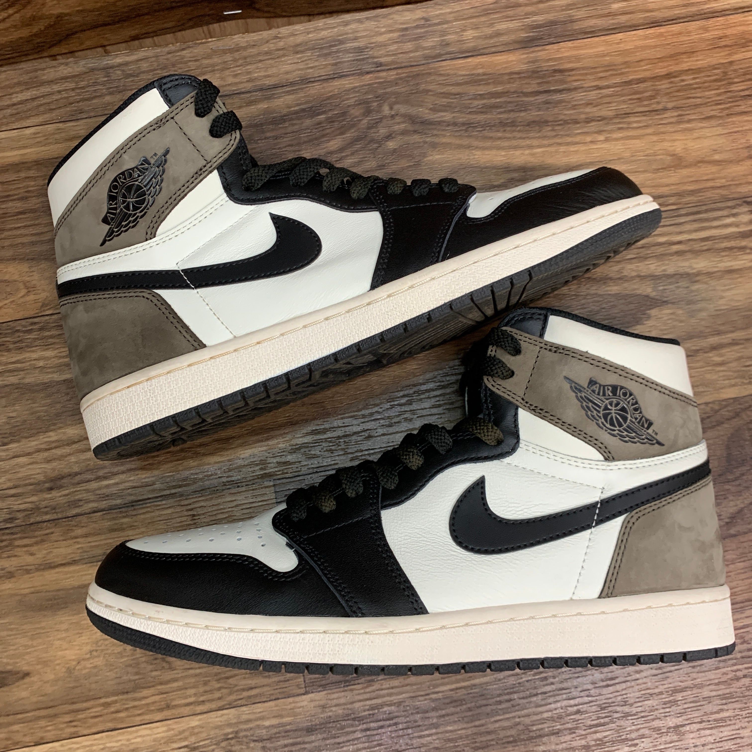 Nike Air Jordan 1 High OG "Sail/Dark Mocha/Black"