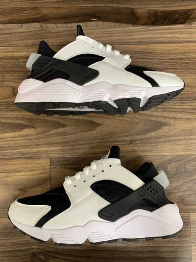 Nike Air Huarache Black White を買うならスニーカーダンク Nike Air Huarache Black White を買うならスニーカーダンク