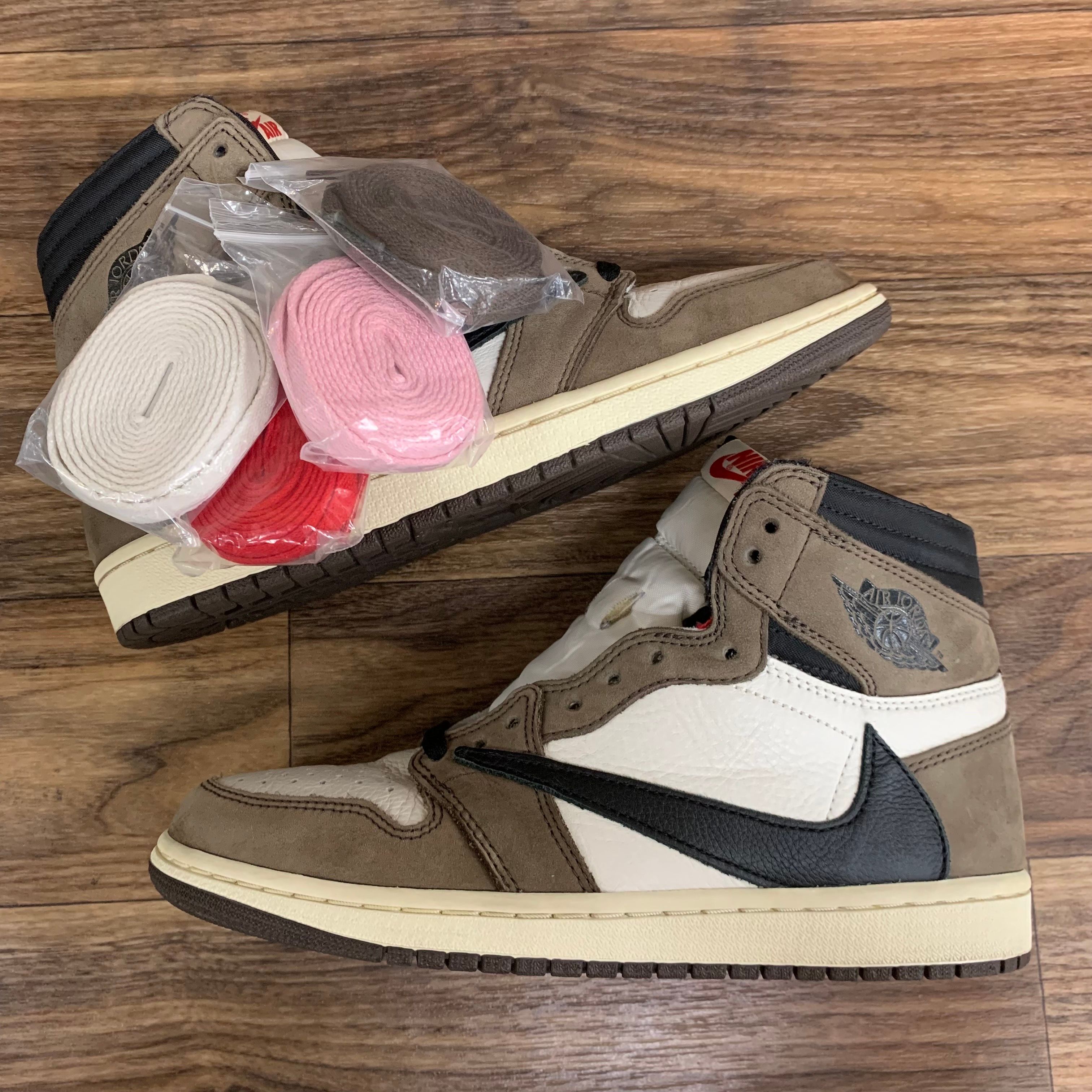 Travis Scott × Nike Air Jordan 1 Retro High OG TS SP "Sail/Dark Mocha"