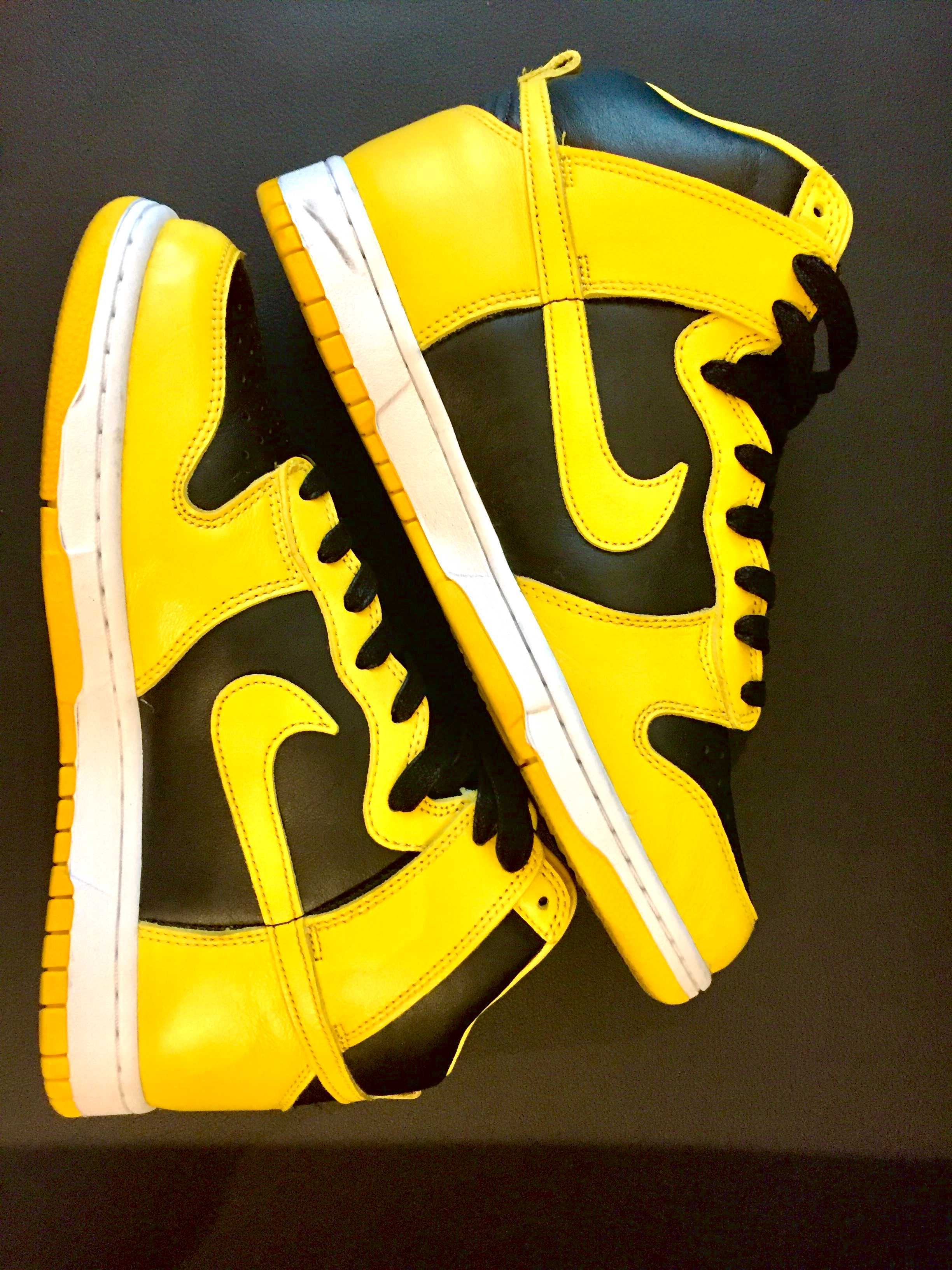 Nike Dunk High "Black/Varsity Maize"