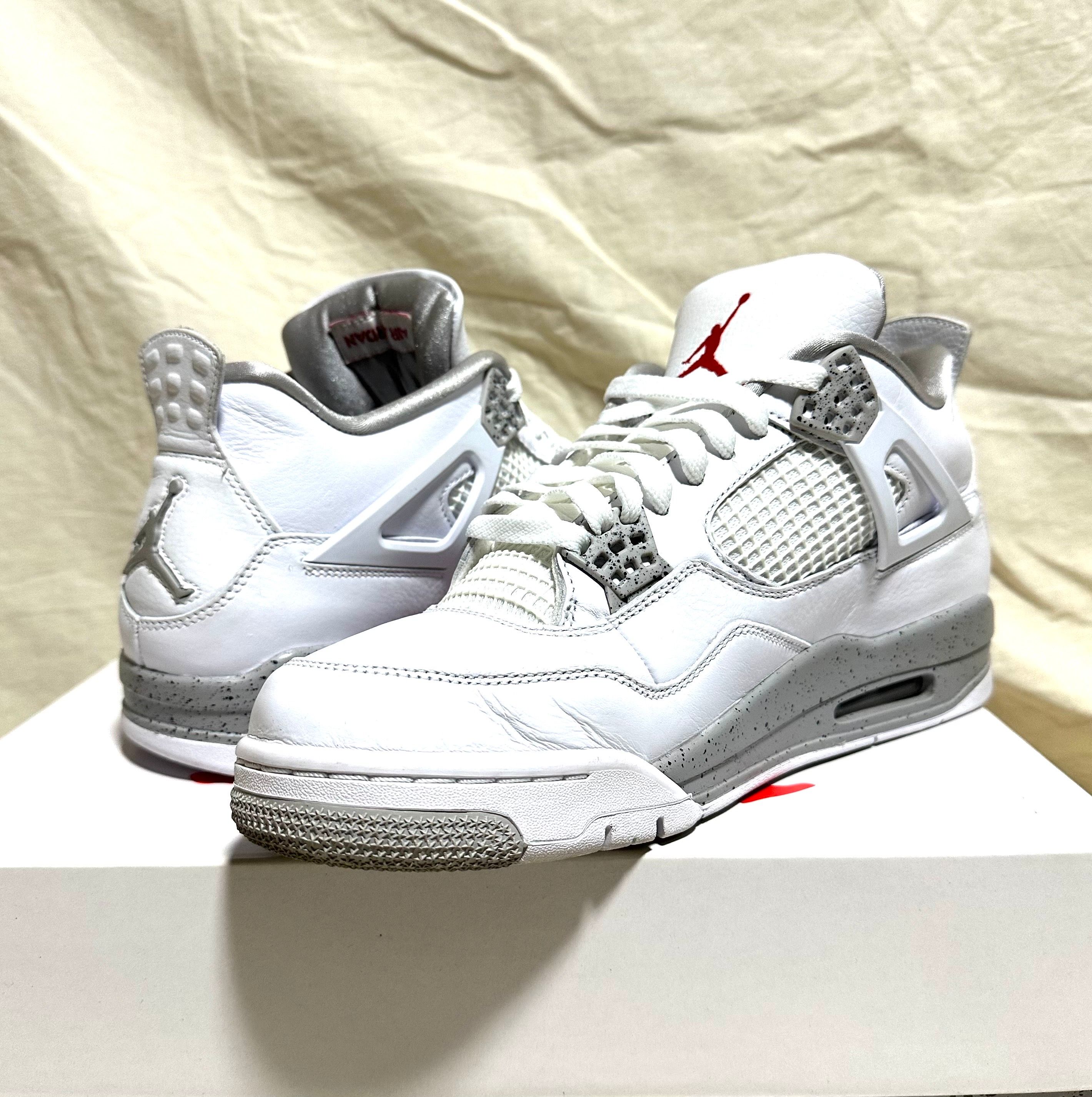 Nike Air Jordan 4 "Tech White"  