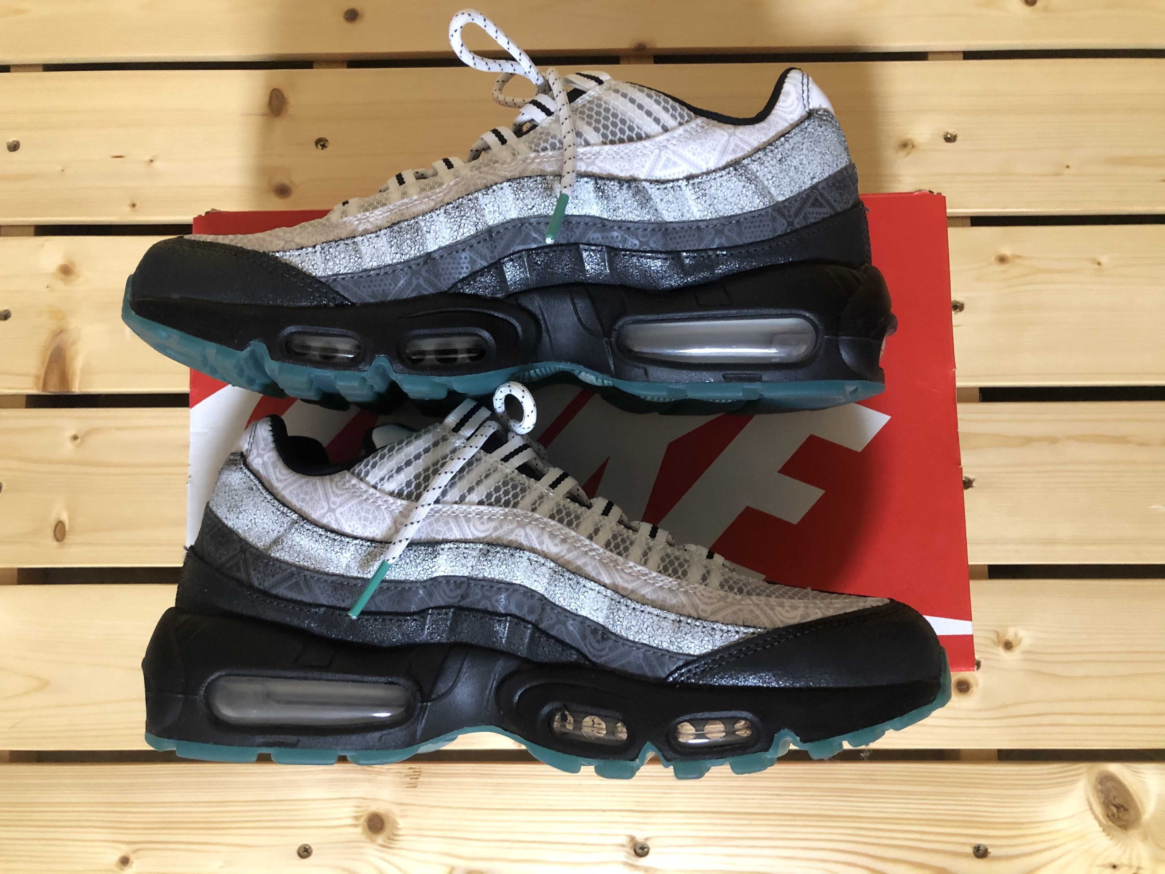Nike Air Max 95 SE "Day of the Dead"