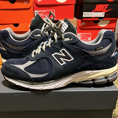 N.HOLLYWOOD × INVINCIBLE × New Balance 2002R GORE-TEX "Navy"