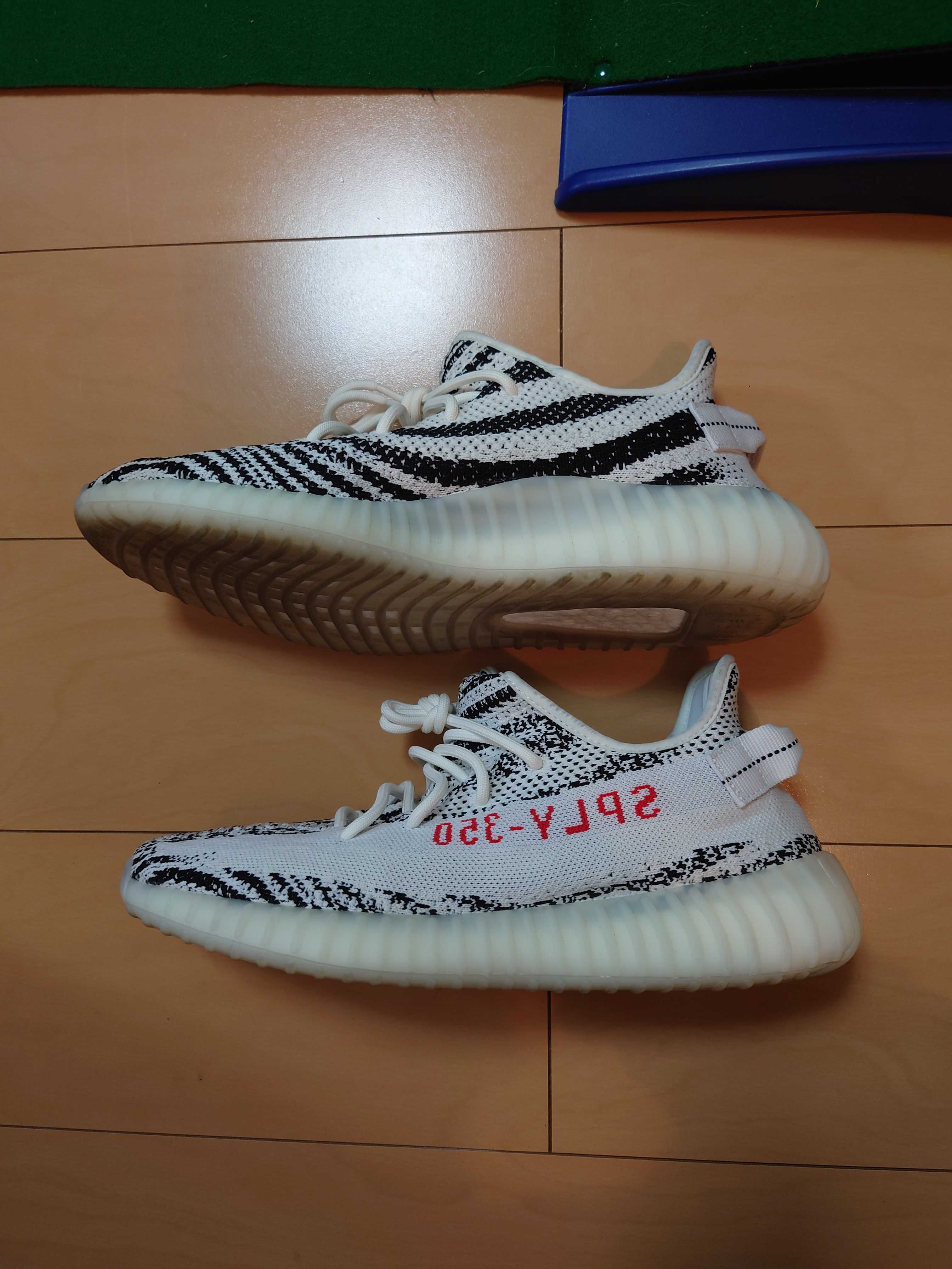 adidas YEEZY Boost 350 V2 "Zebra"