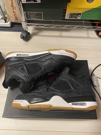 Nike Air Jordan 4 Retro "Laser Black/Gum"