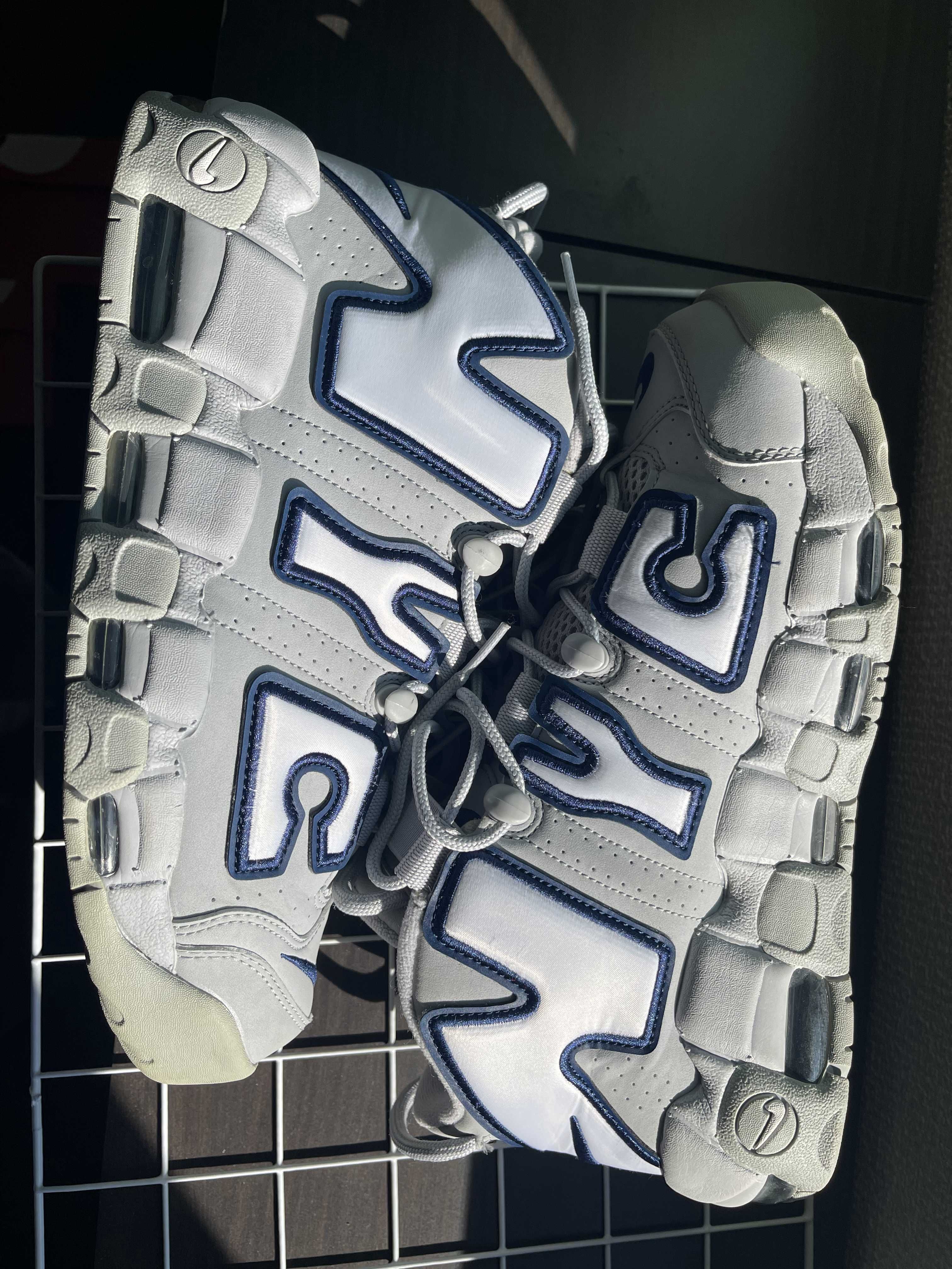 NIKE AIR MORE UPTEMPO "NEW YORK"