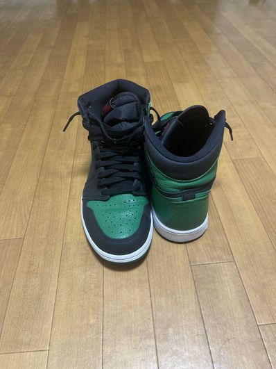 Nike Air Jordan 1 Retro High OG "Black/Pine Green" (2020)