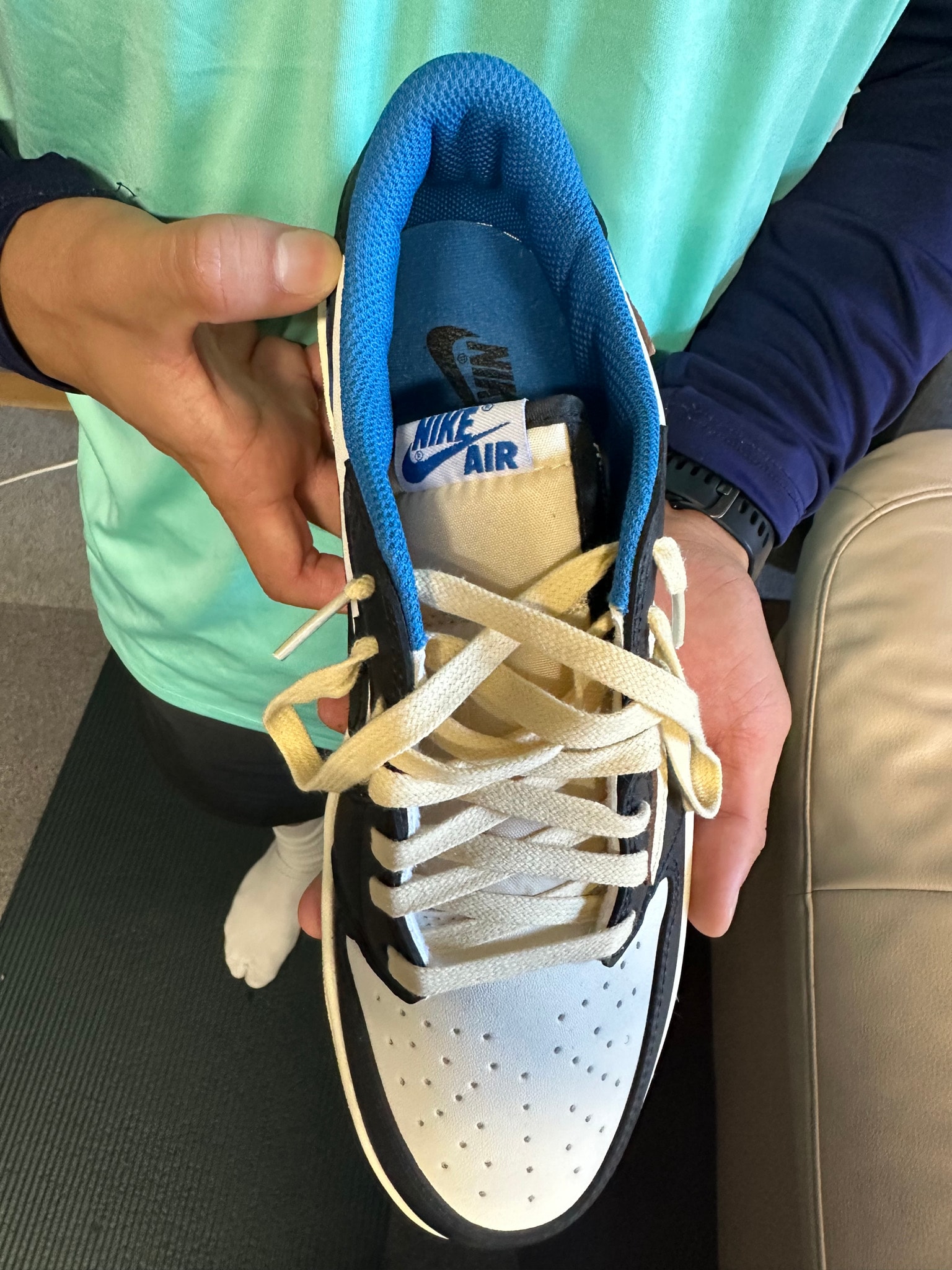 Travis Scott × fragment design × Nike Air Jordan 1 Low OG SP "Military Blue"