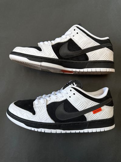 TIGHTBOOTH × Nike SB Dunk Low Pro QS "Black and White"