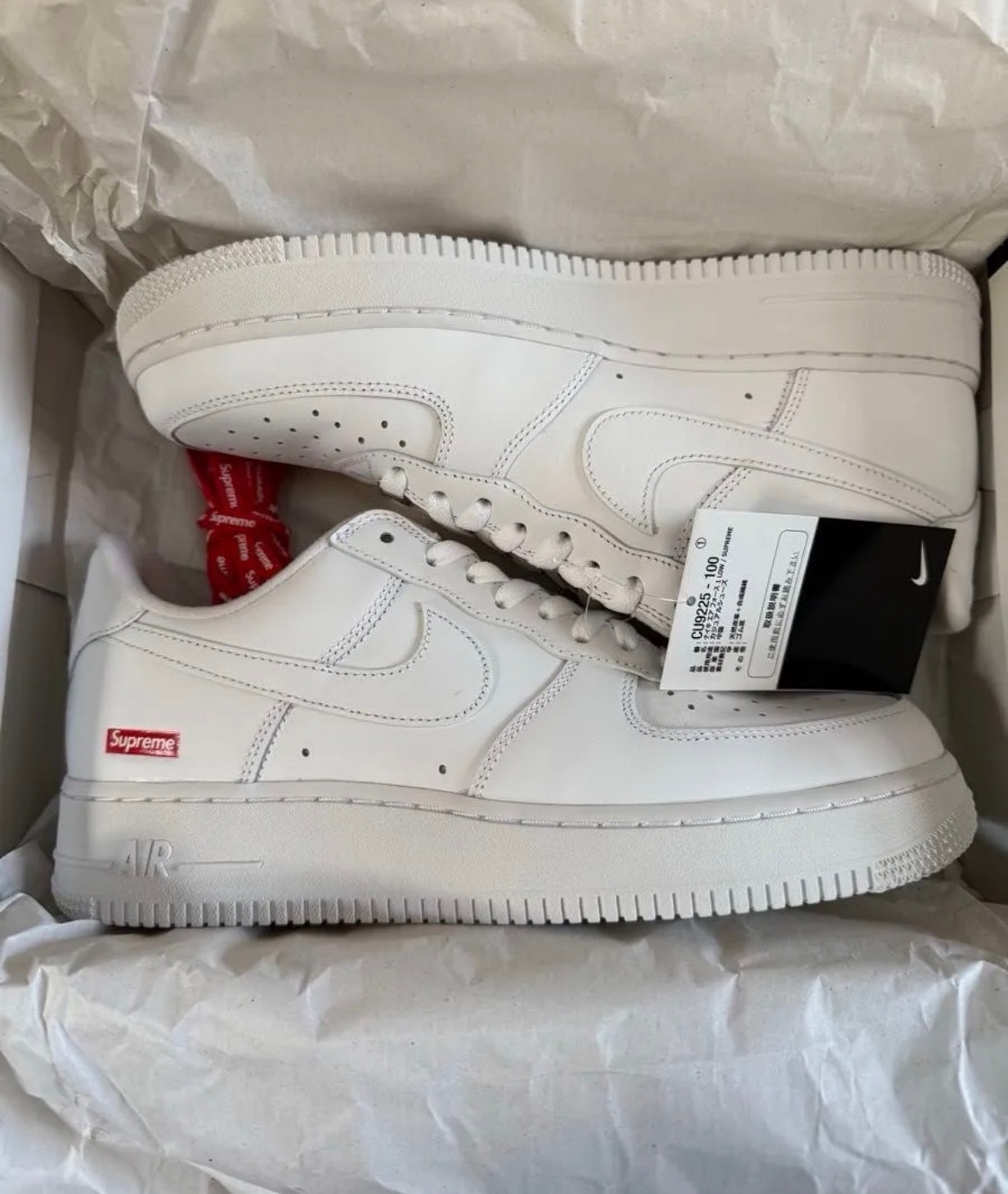 Supreme × Nike Air Force 1 Low "White"