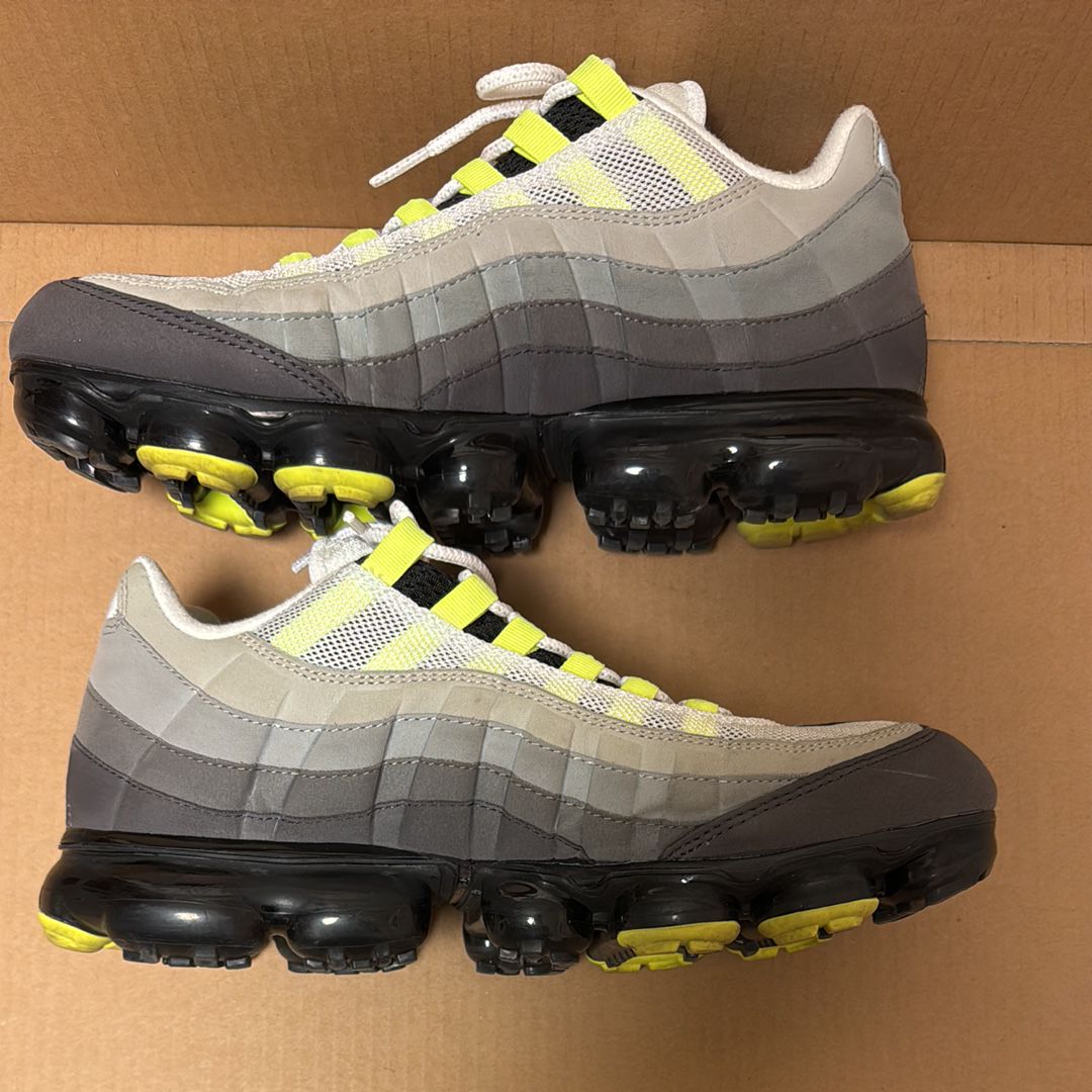 Nike Air Vapormax 95 "Neon"