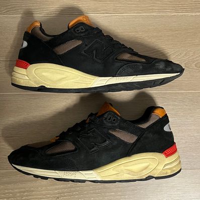 New Balance 990V2 Desert Heat "Black"