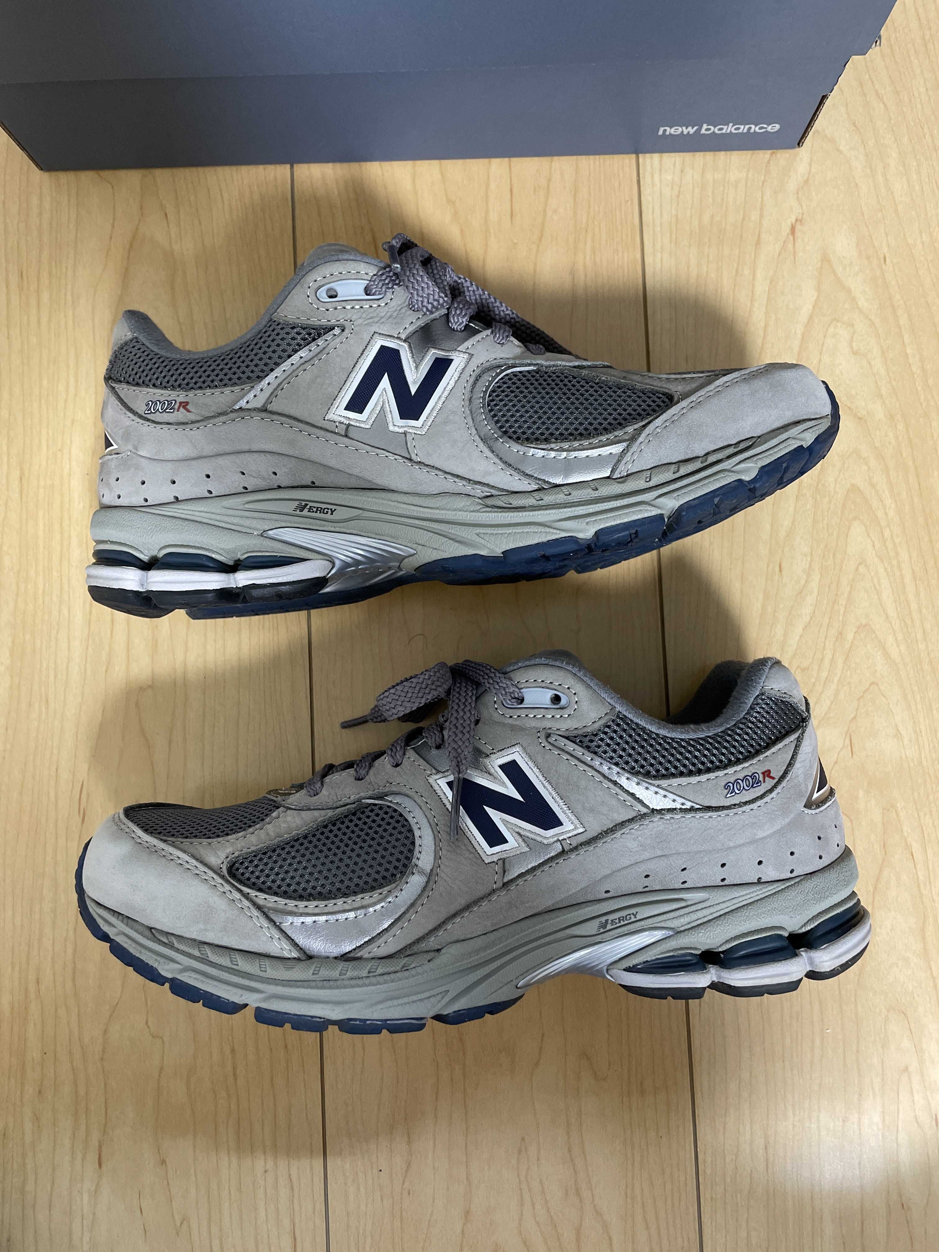 New Balance 2002R "Gray"