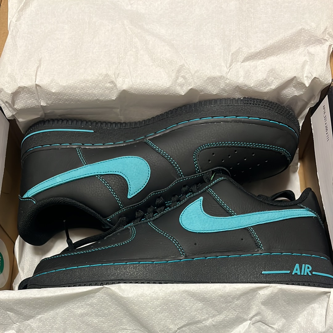 Nike Air Force 1 Low "Black Tiffany"