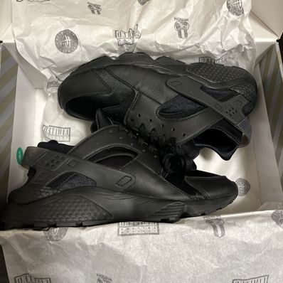 Nike Air Huarache "Triple Black"