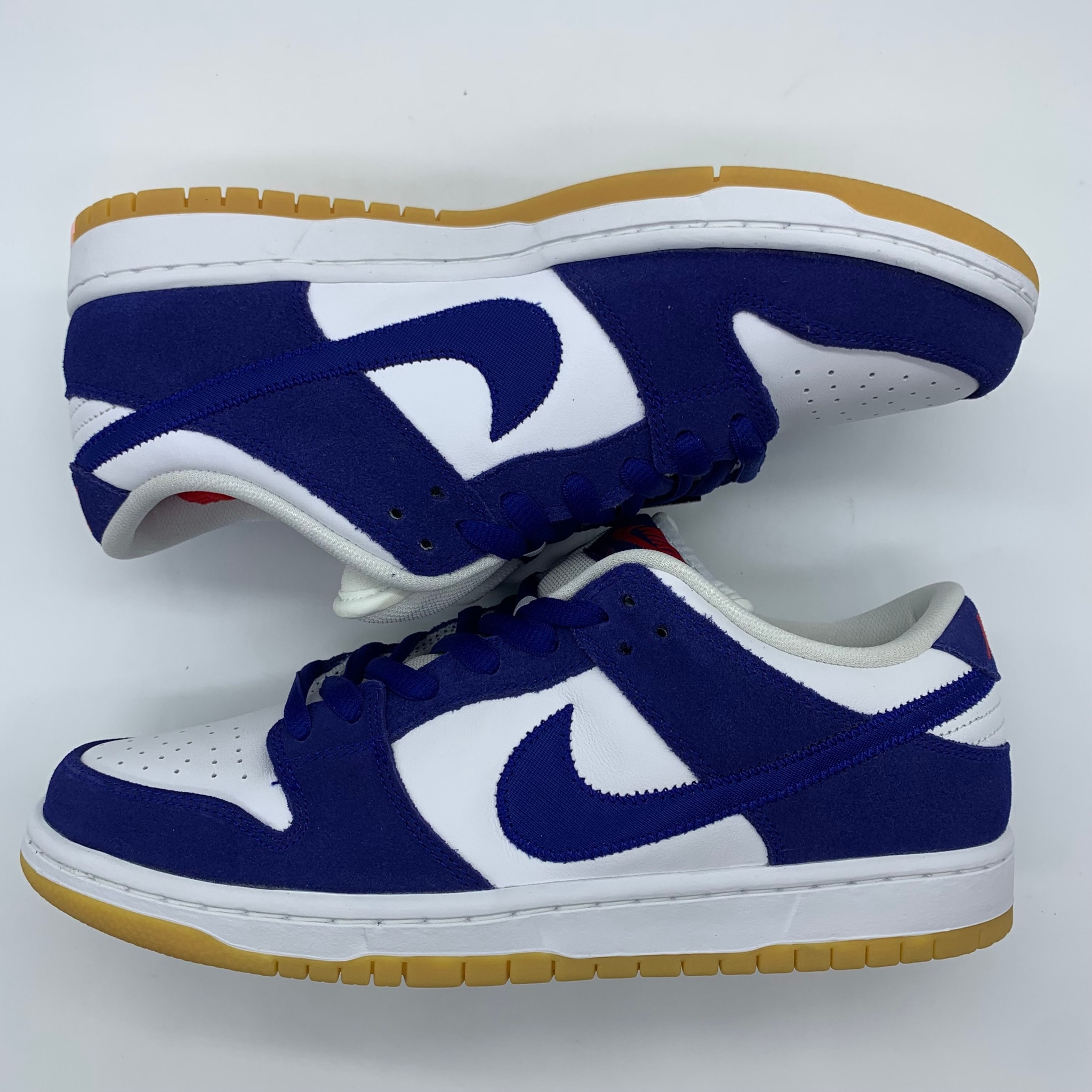 Nike SB Dunk Low "Los Angeles Dodgers/Deep Royal Blue"