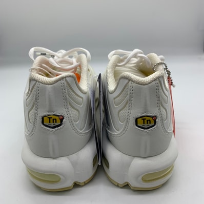 Supreme x Nike Air Max Plus TN "White/Speed Red"