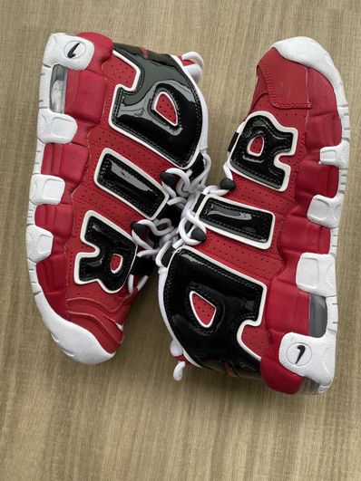 NIKE GS AIR MORE UPTEMPO ’96 "BLACK AND VARSITY RED"(2021)