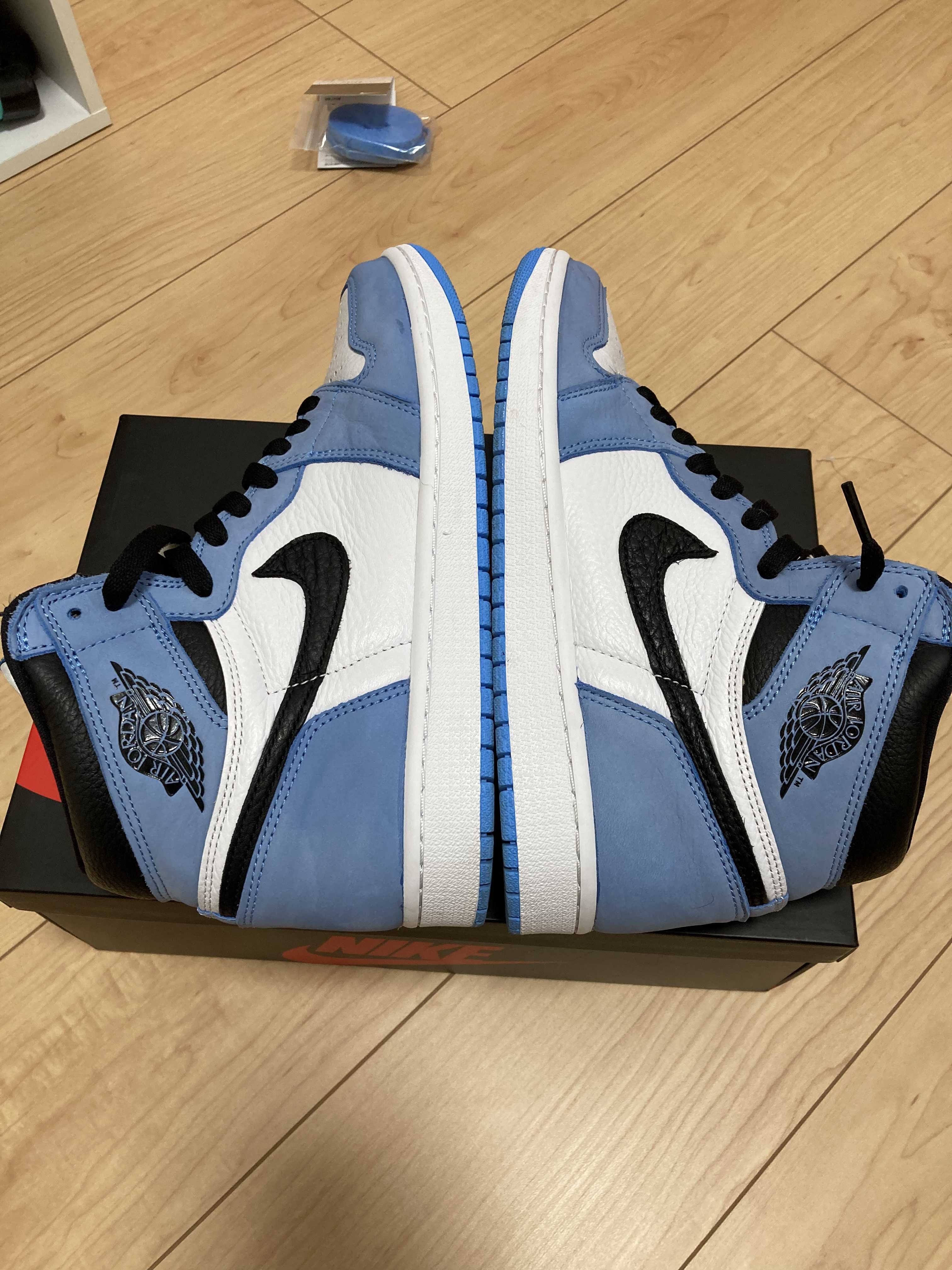 Nike Air Jordan 1 High OG "University Blue"