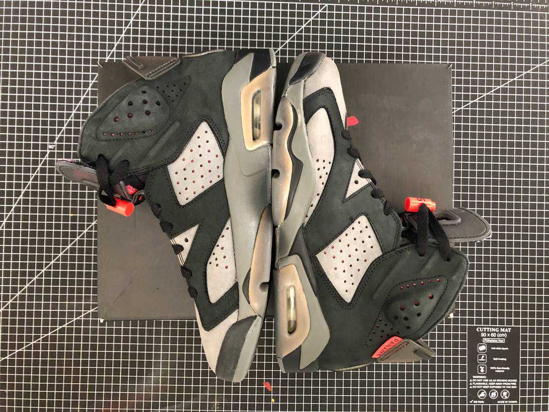 NIKE × PARIS SAINT GERMAIN AIR JORDAN 6 RETRO INFRARED