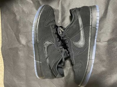 UNDEFEATED × Nike Dunk Low SP "5 ON IT"