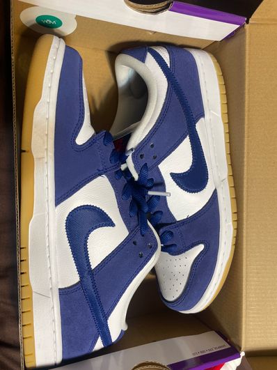 Nike SB Dunk Low "Los Angeles Dodgers/Deep Royal Blue"
