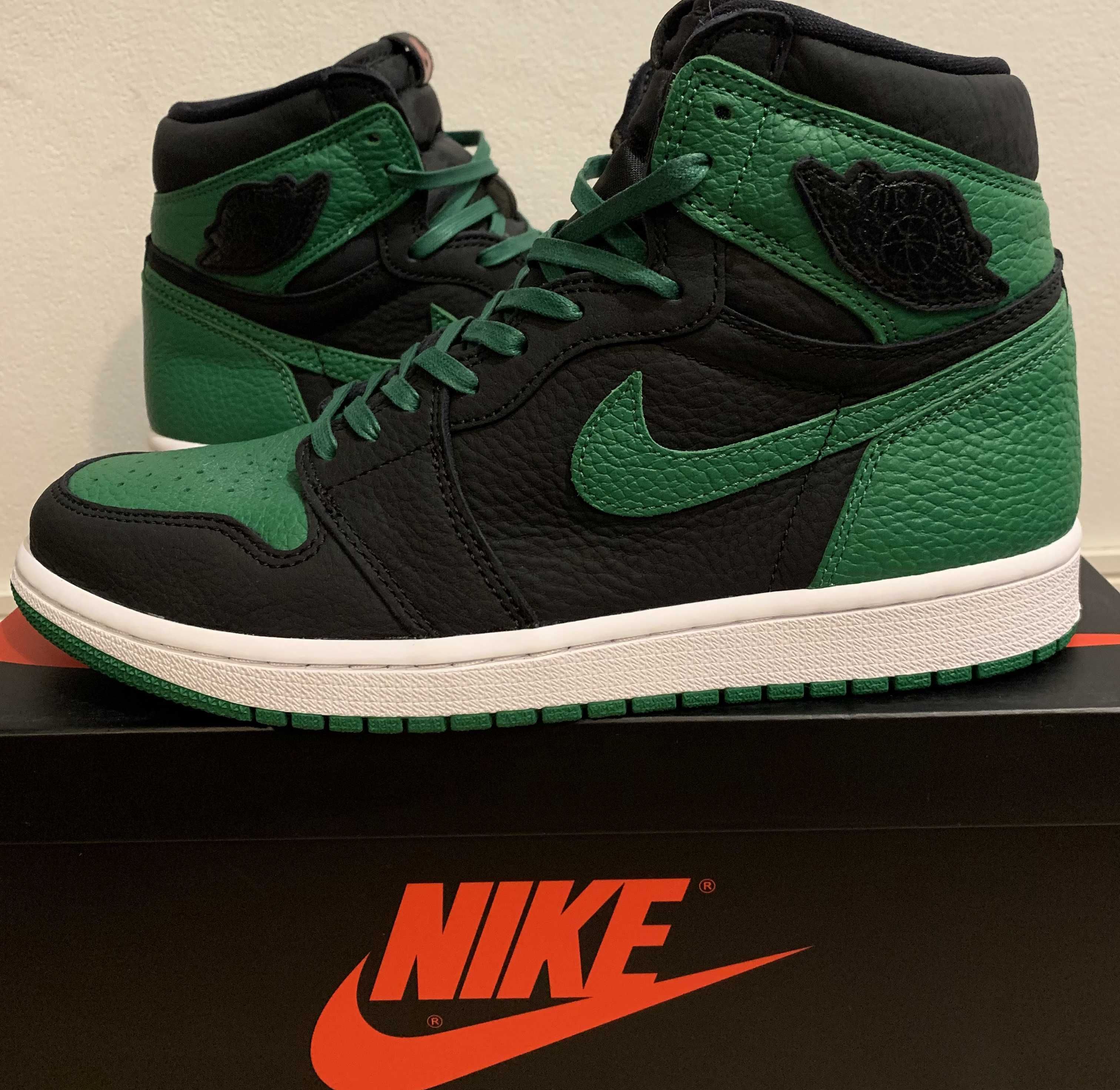 Nike Air Jordan 1 Retro High OG "Black/Pine Green" (2020)