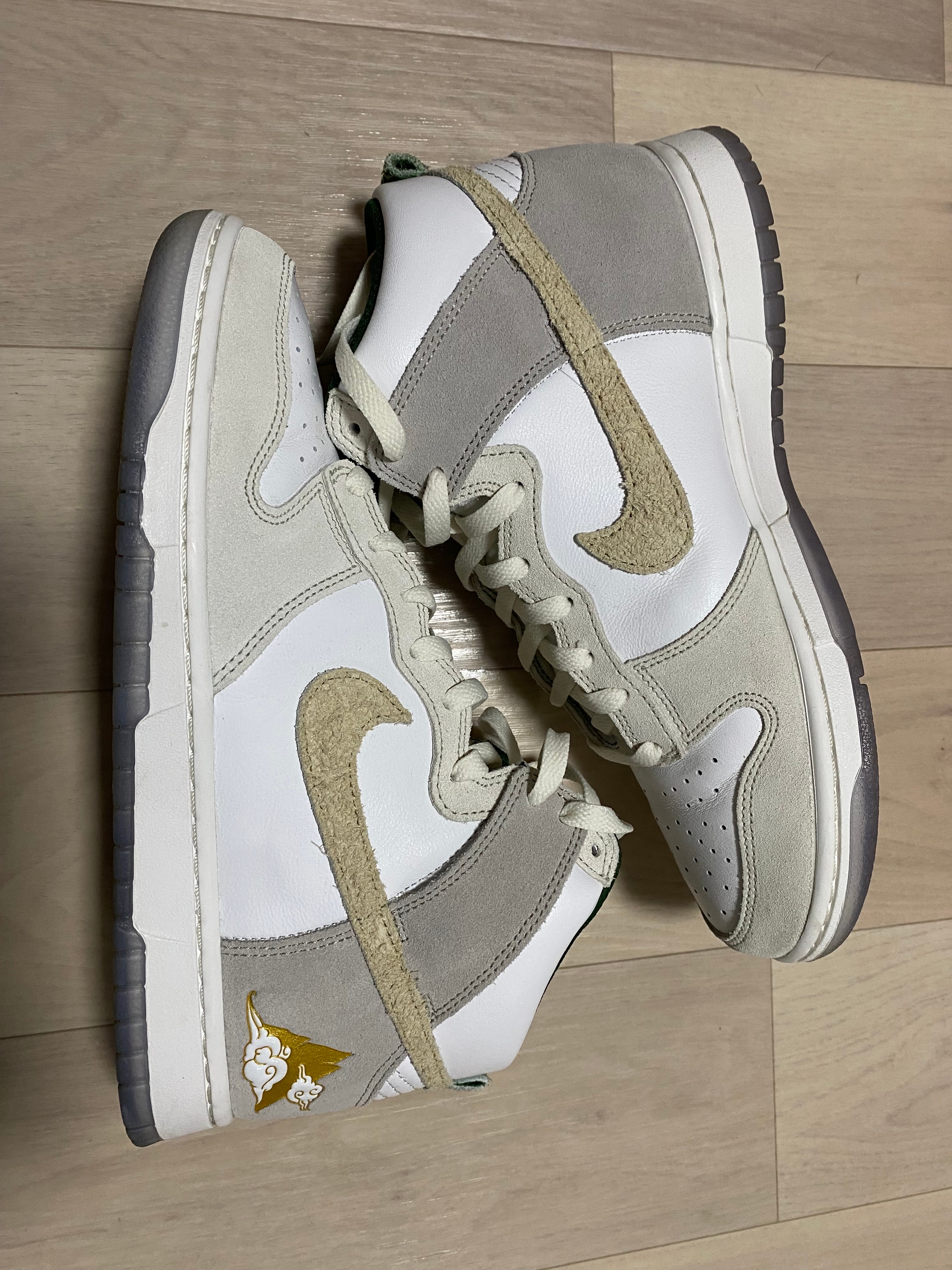 Nike Dunk High PRM "Gold Mountain"