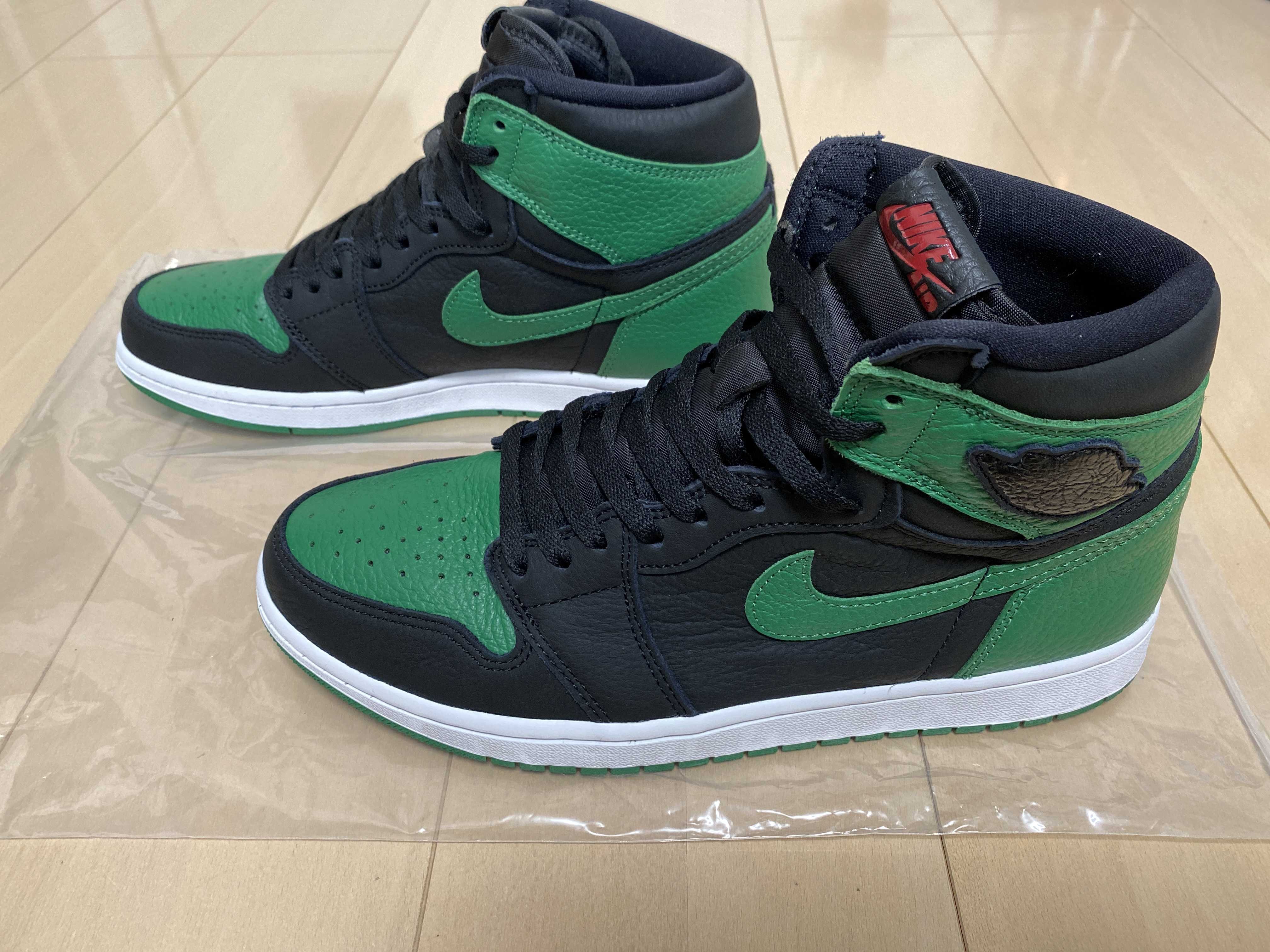 Nike Air Jordan 1 Retro High OG "Black/Pine Green" (2020)      