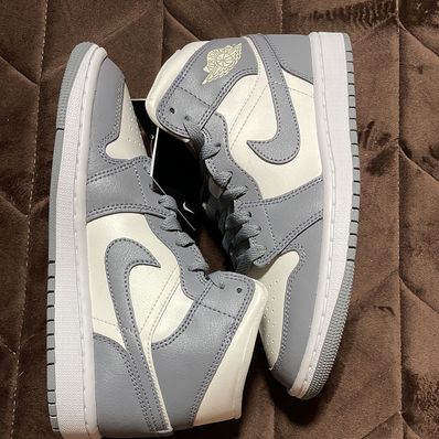 Nike Women's Air Jordan 1 Mid "Grey/Sail"
