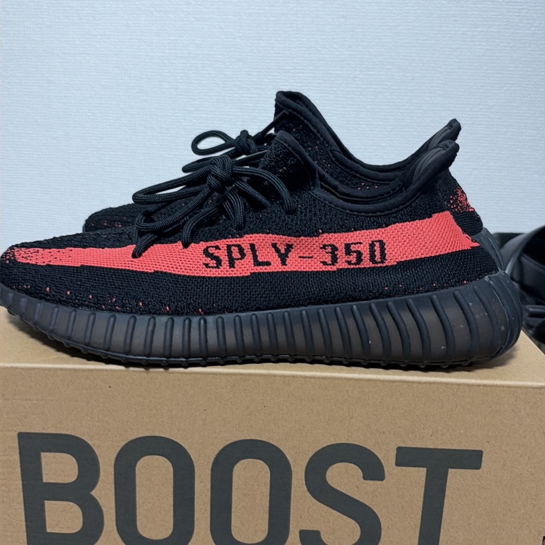 adidas YEEZY Boost 350 V2 "Core Black/Red"