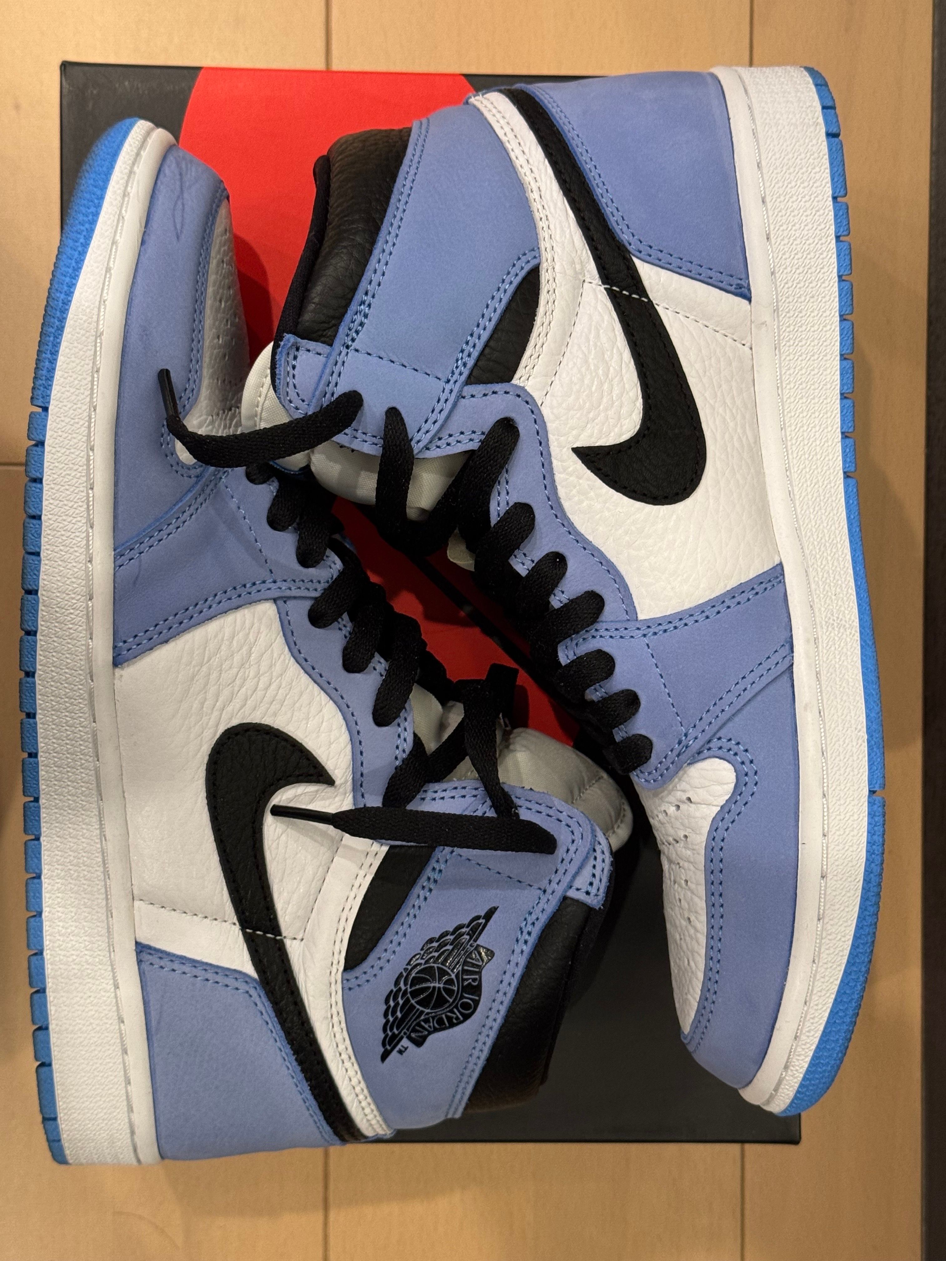Nike Air Jordan 1 High OG "University Blue"
