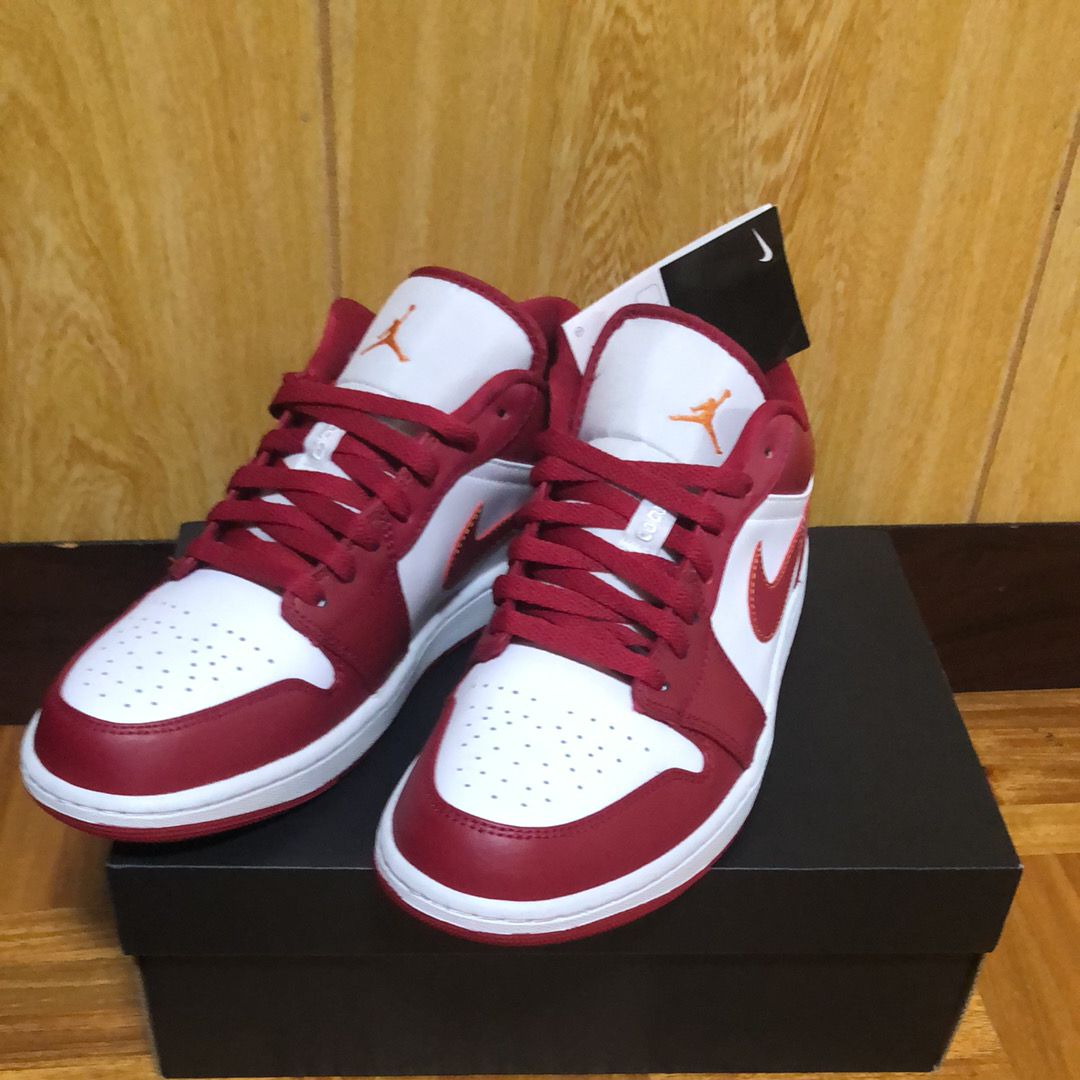 Nike Air Jordan 1 Low "Cardinal Red"