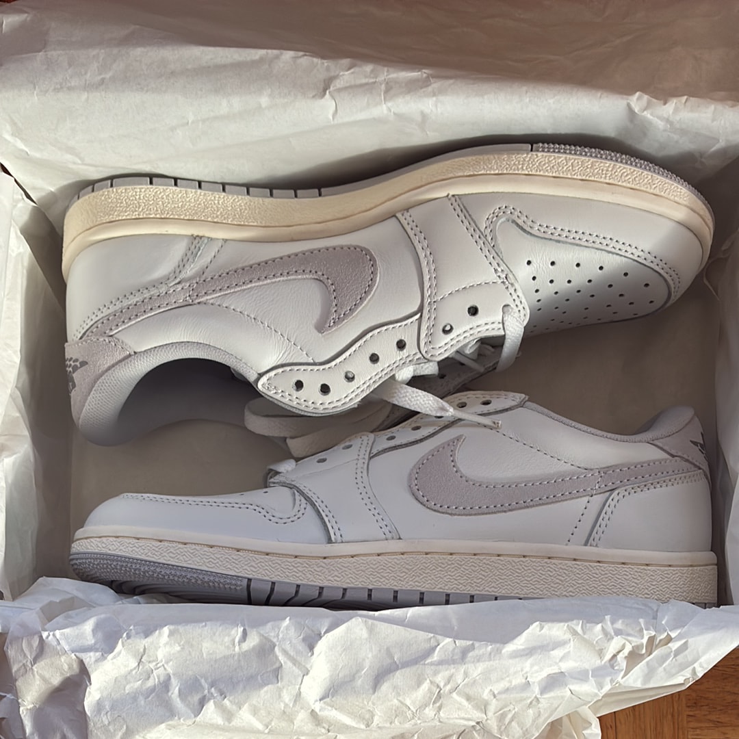 ナイキ エアジョーダン1 ロー '85 "ニュートラルグレー"