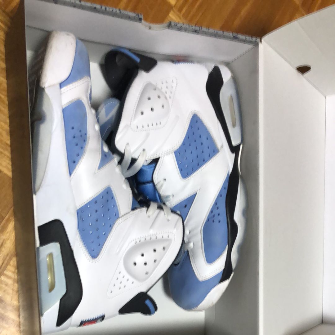 Nike Air Jordan 6 "UNC"