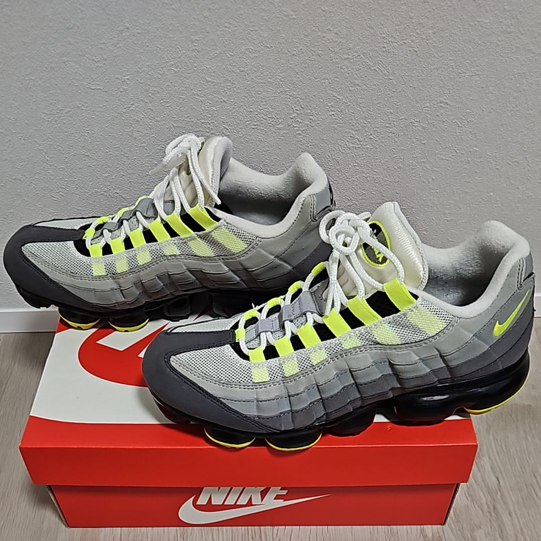Nike Air Vapormax 95 "Neon"