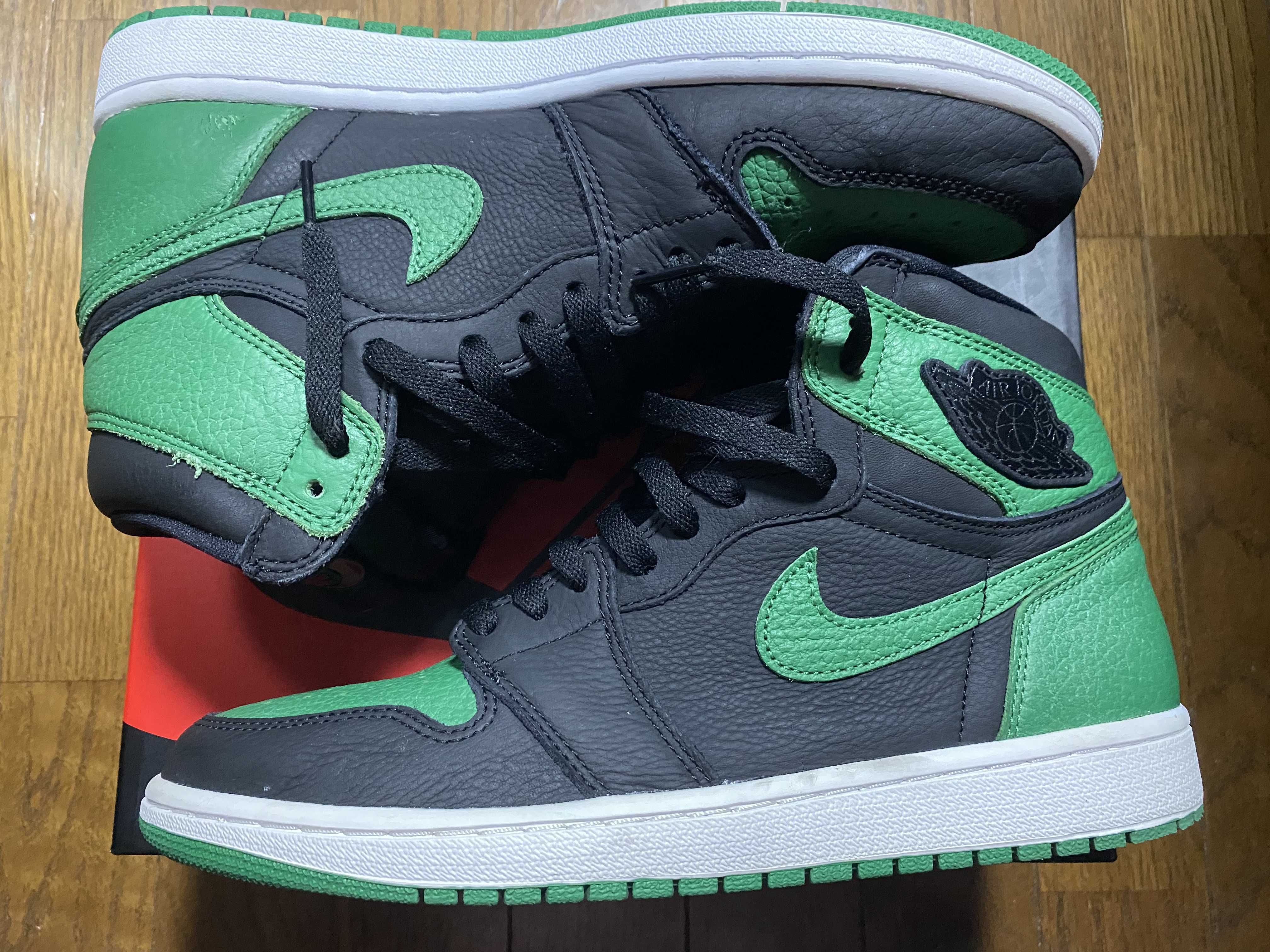 Nike Air Jordan 1 Retro High OG "Black/Pine Green" (2020)      