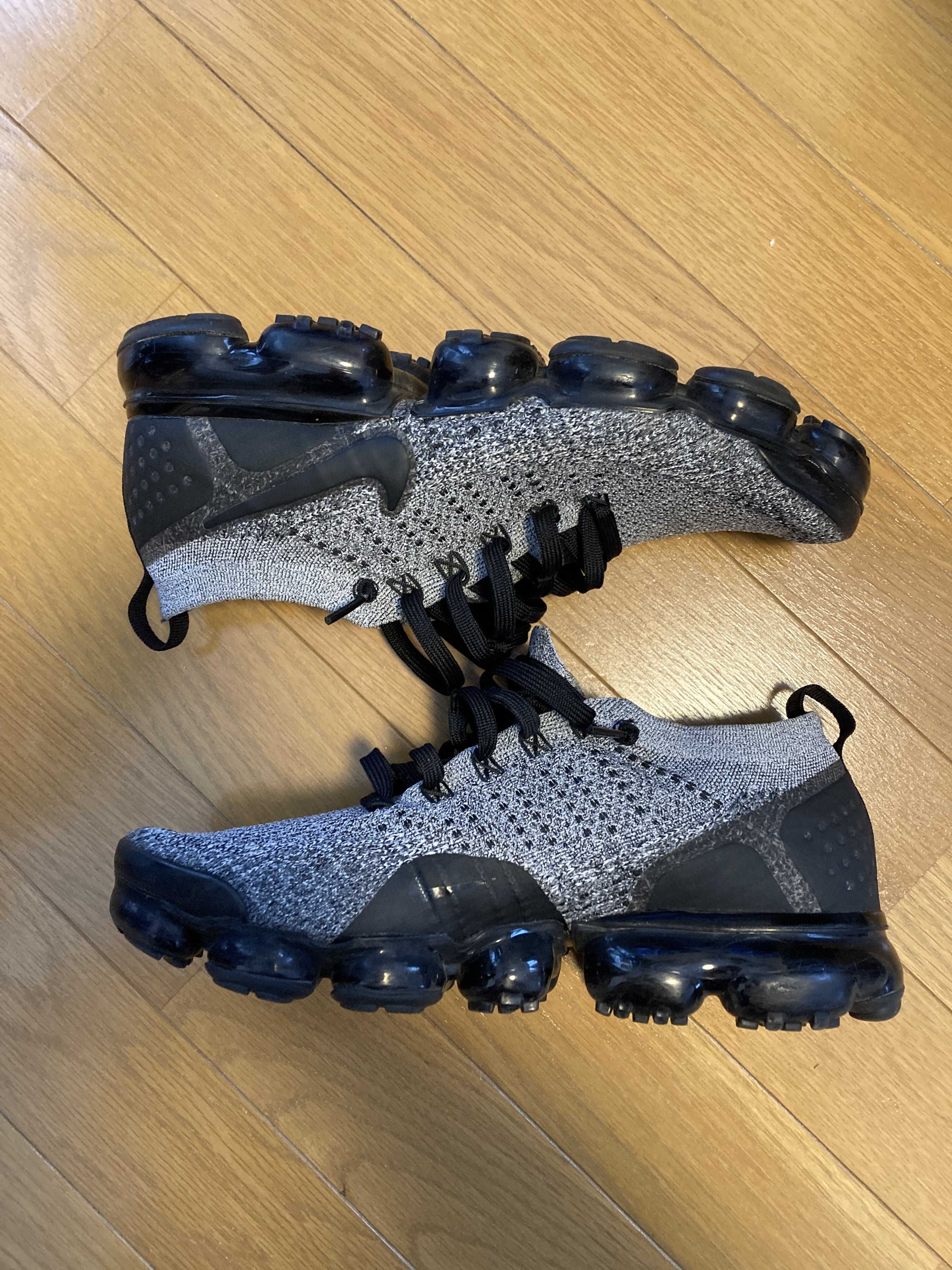 NIKE AIR VAPORMAX FLYKNIT "COOKIES & CREAM"